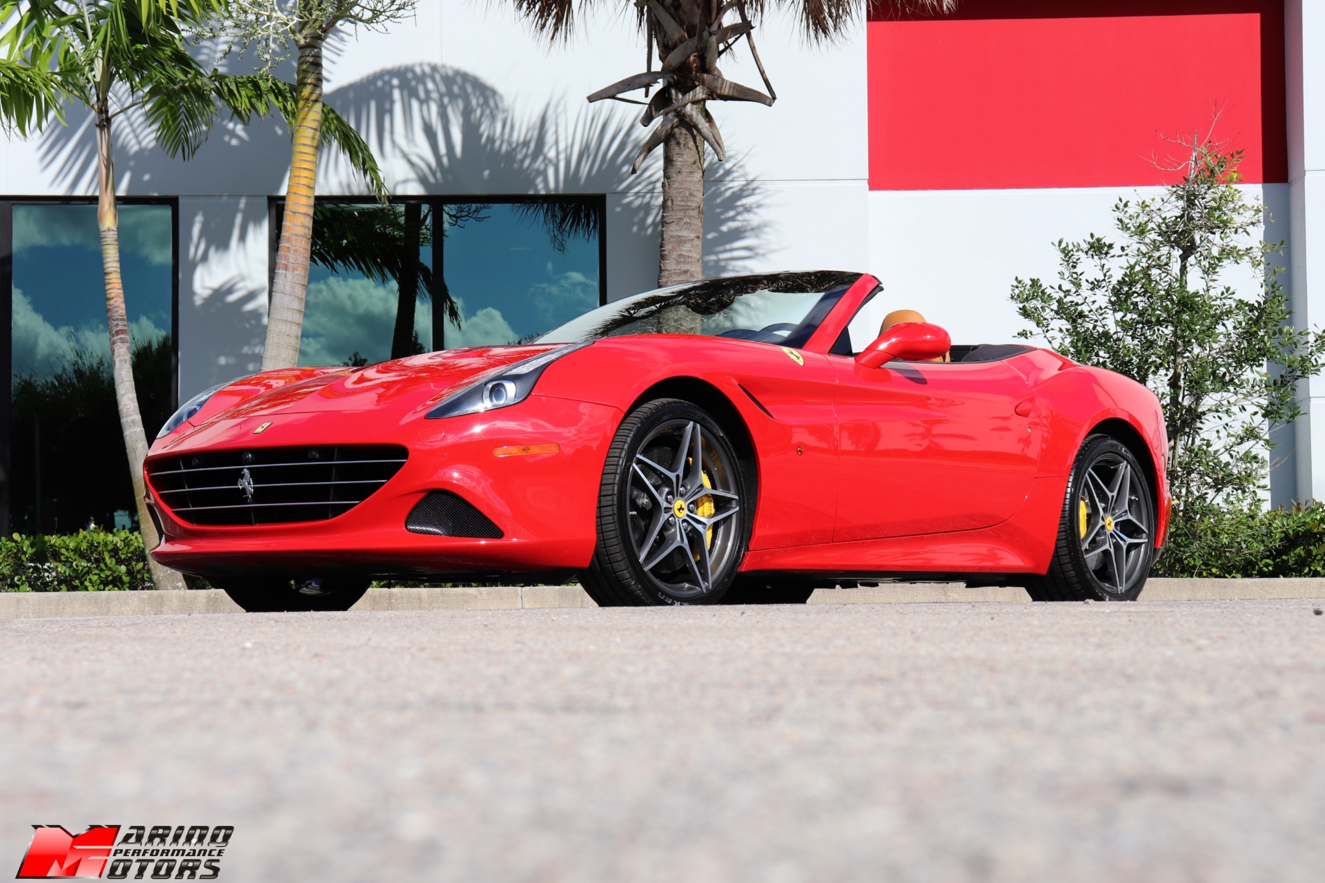 Used-2015-Ferrari-California-T