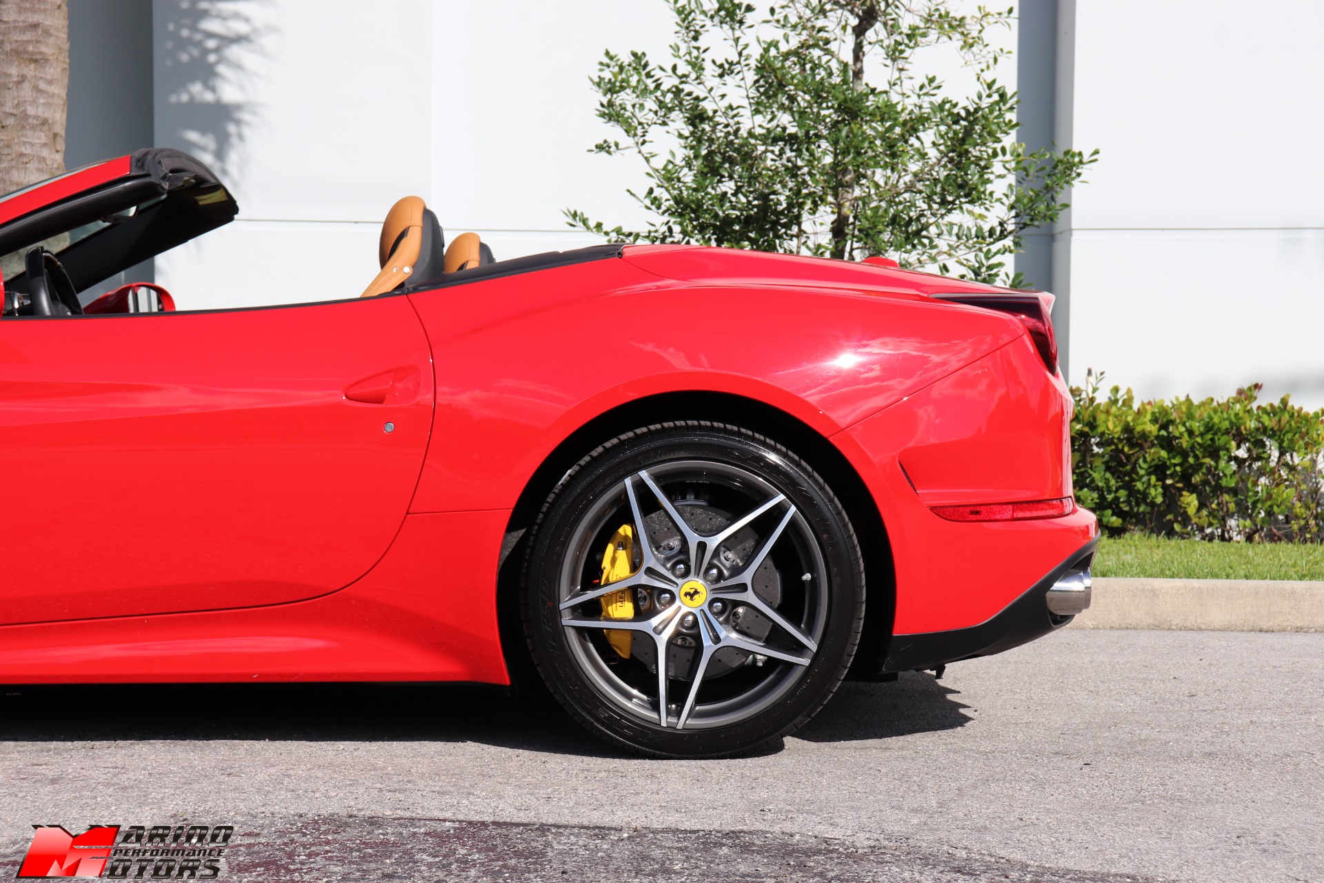 Used-2015-Ferrari-California-T