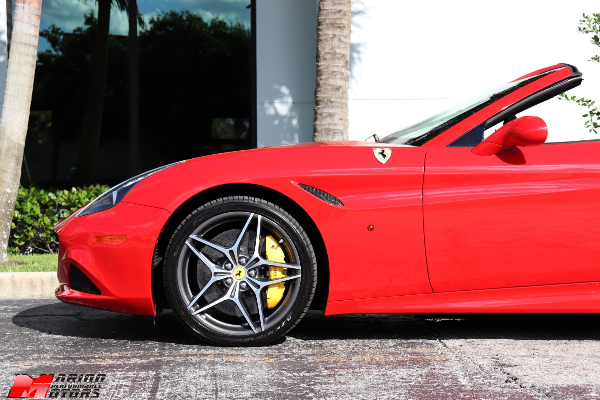 Used-2015-Ferrari-California-T