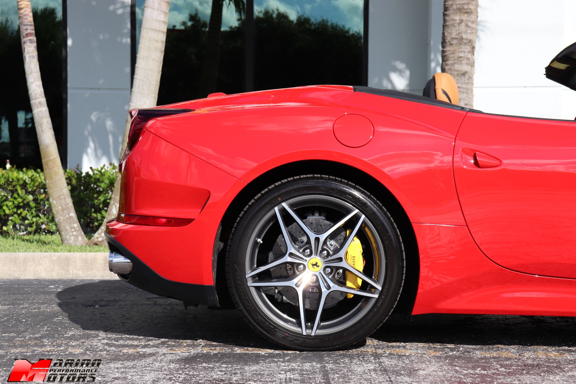 Used-2015-Ferrari-California-T