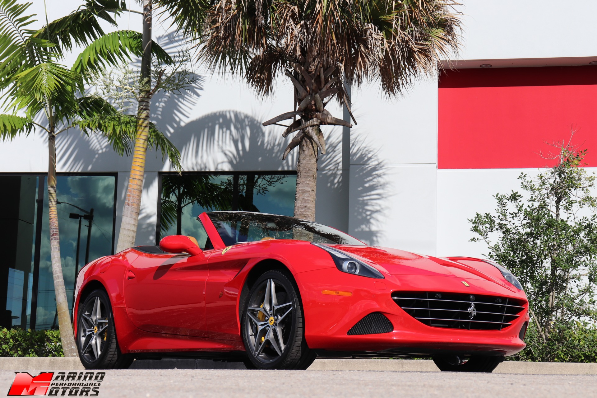 Used-2015-Ferrari-California-T