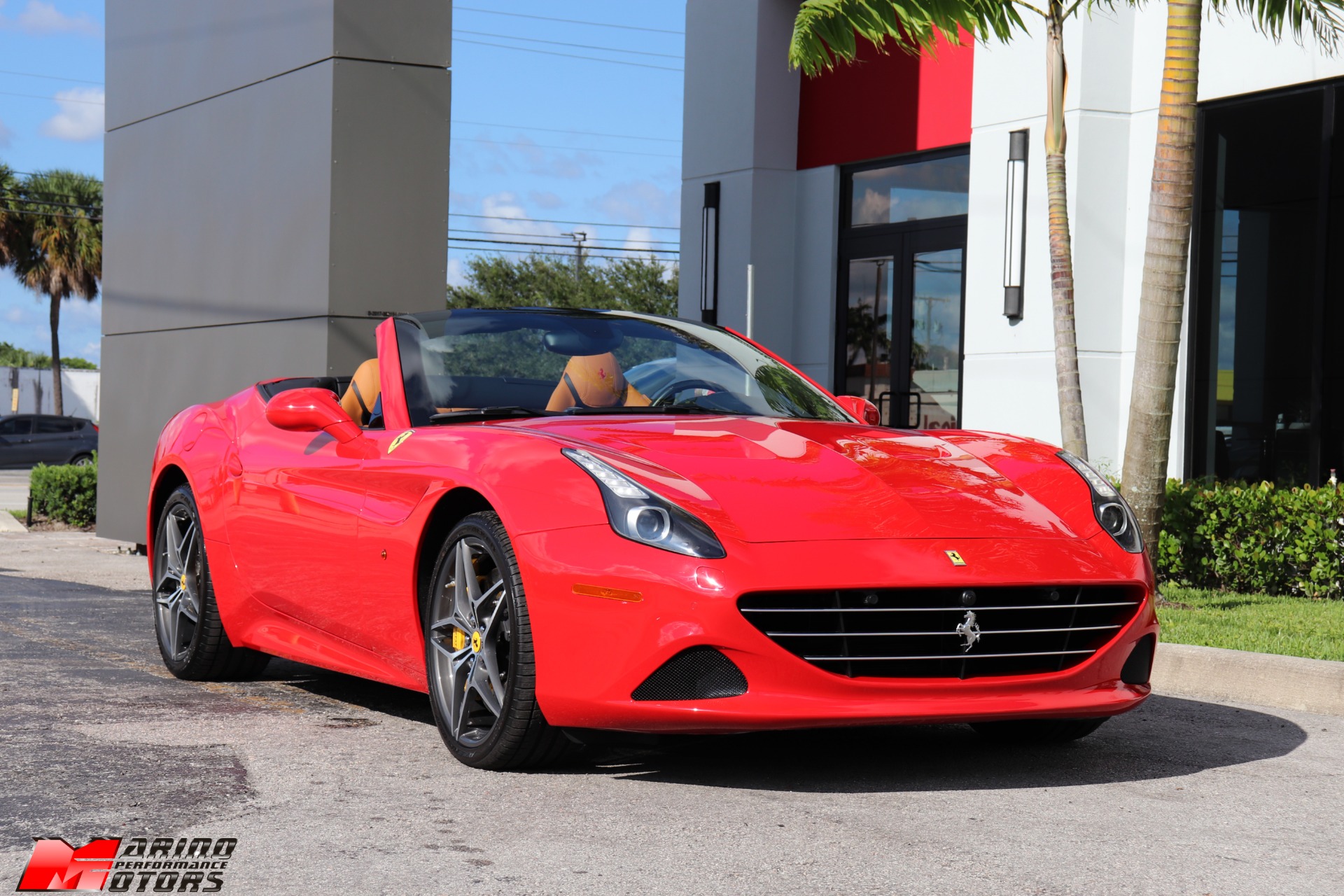 Used-2015-Ferrari-California-T