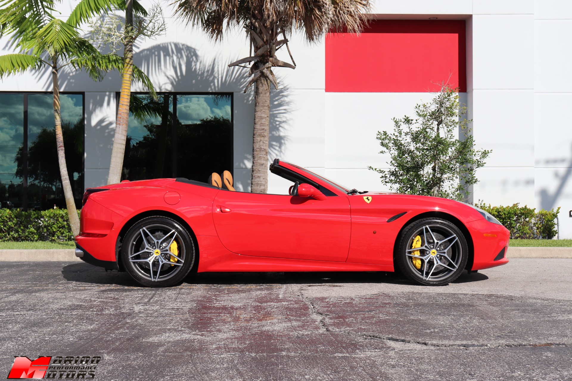 Used-2015-Ferrari-California-T