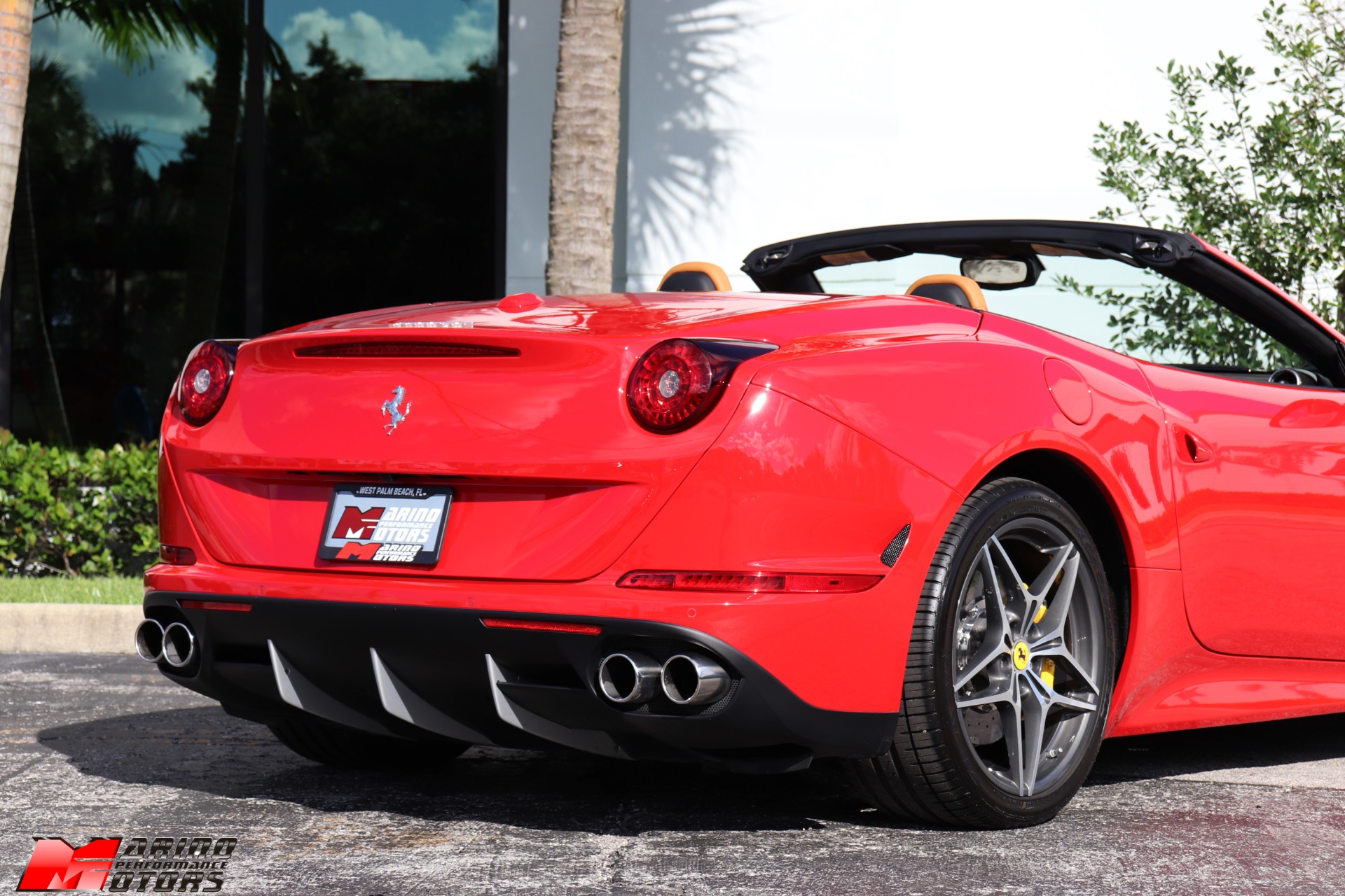 Used-2015-Ferrari-California-T