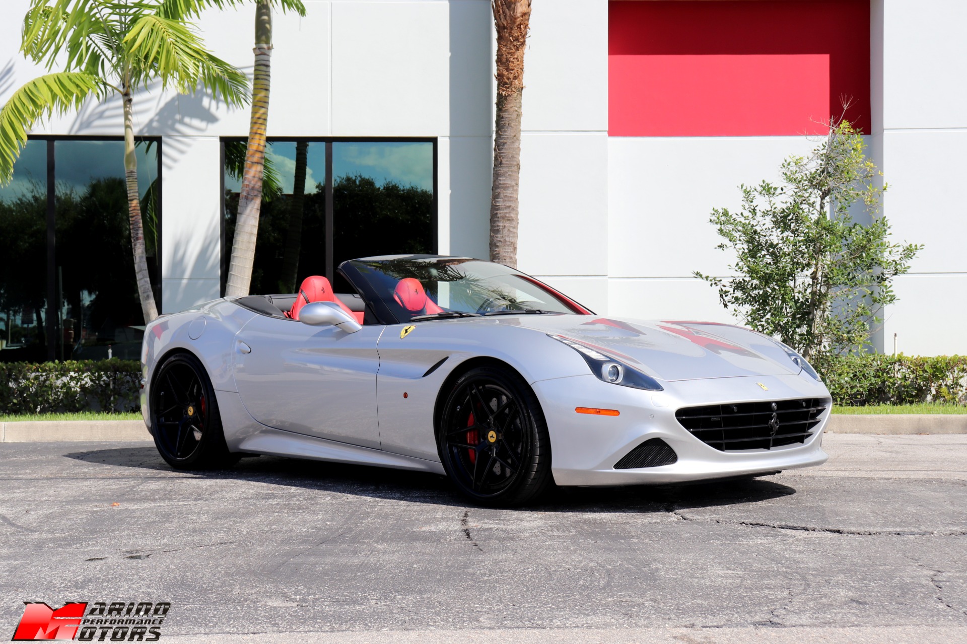 Used-2016-Ferrari-California-T