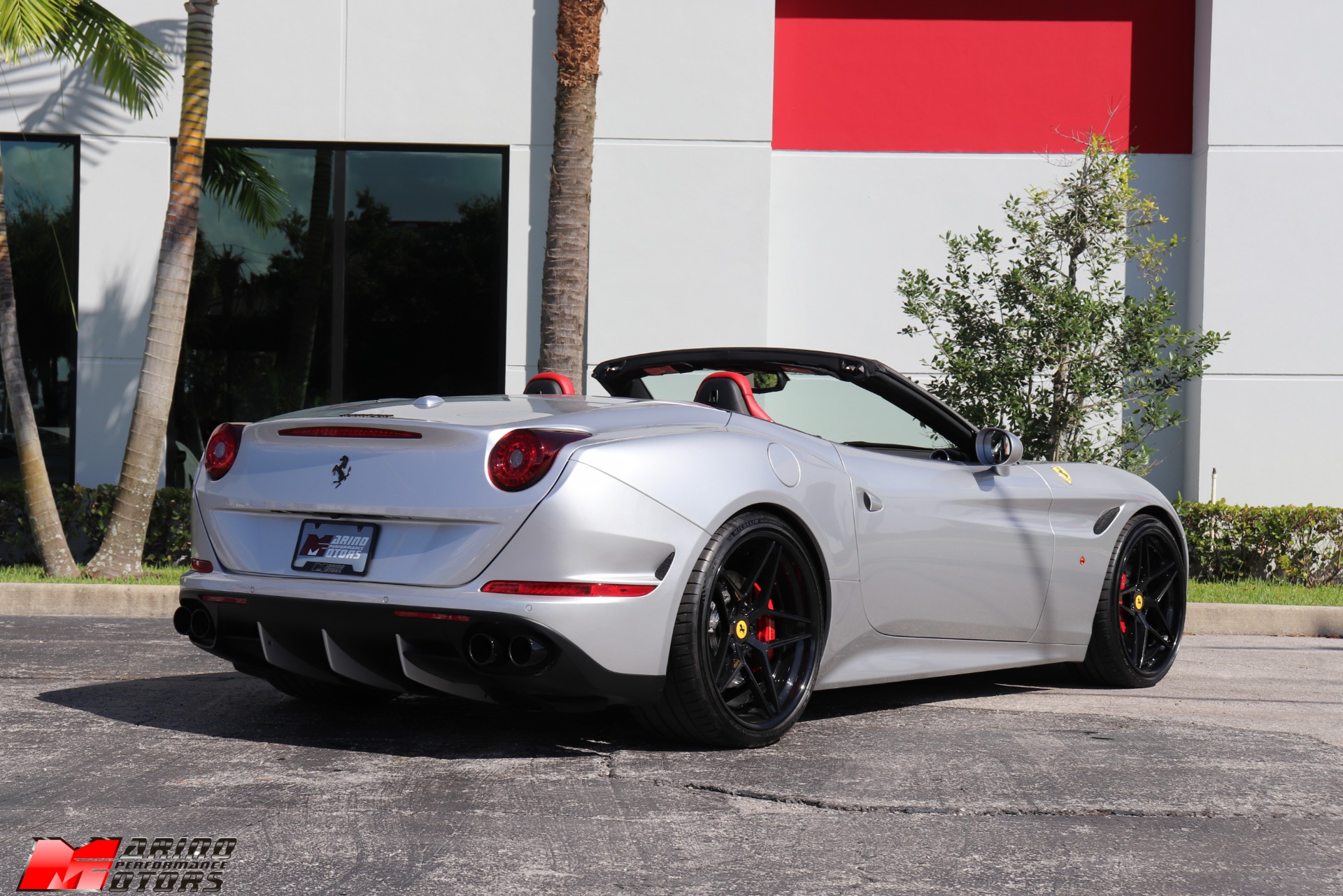 Used-2016-Ferrari-California-T