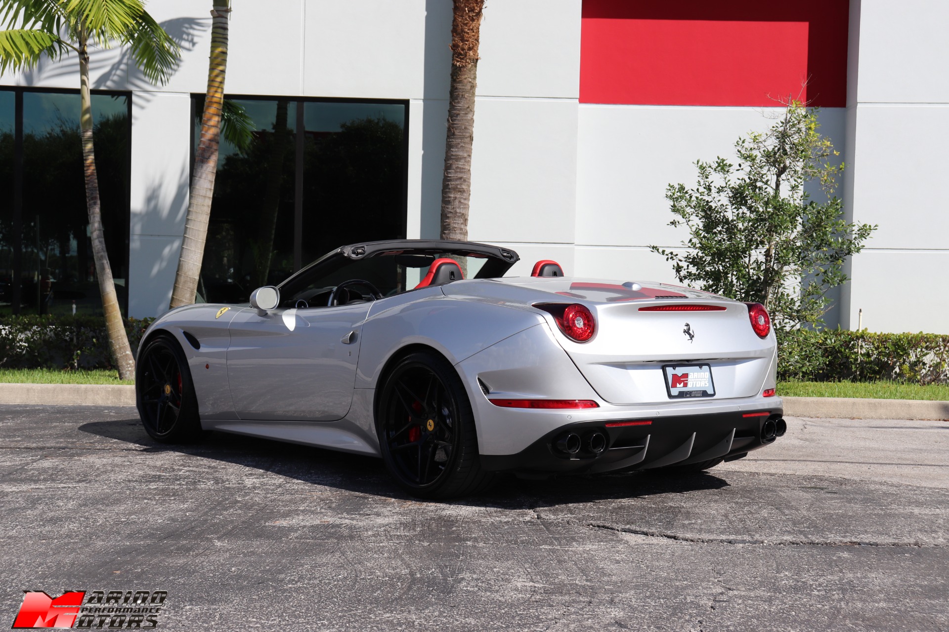 Used-2016-Ferrari-California-T