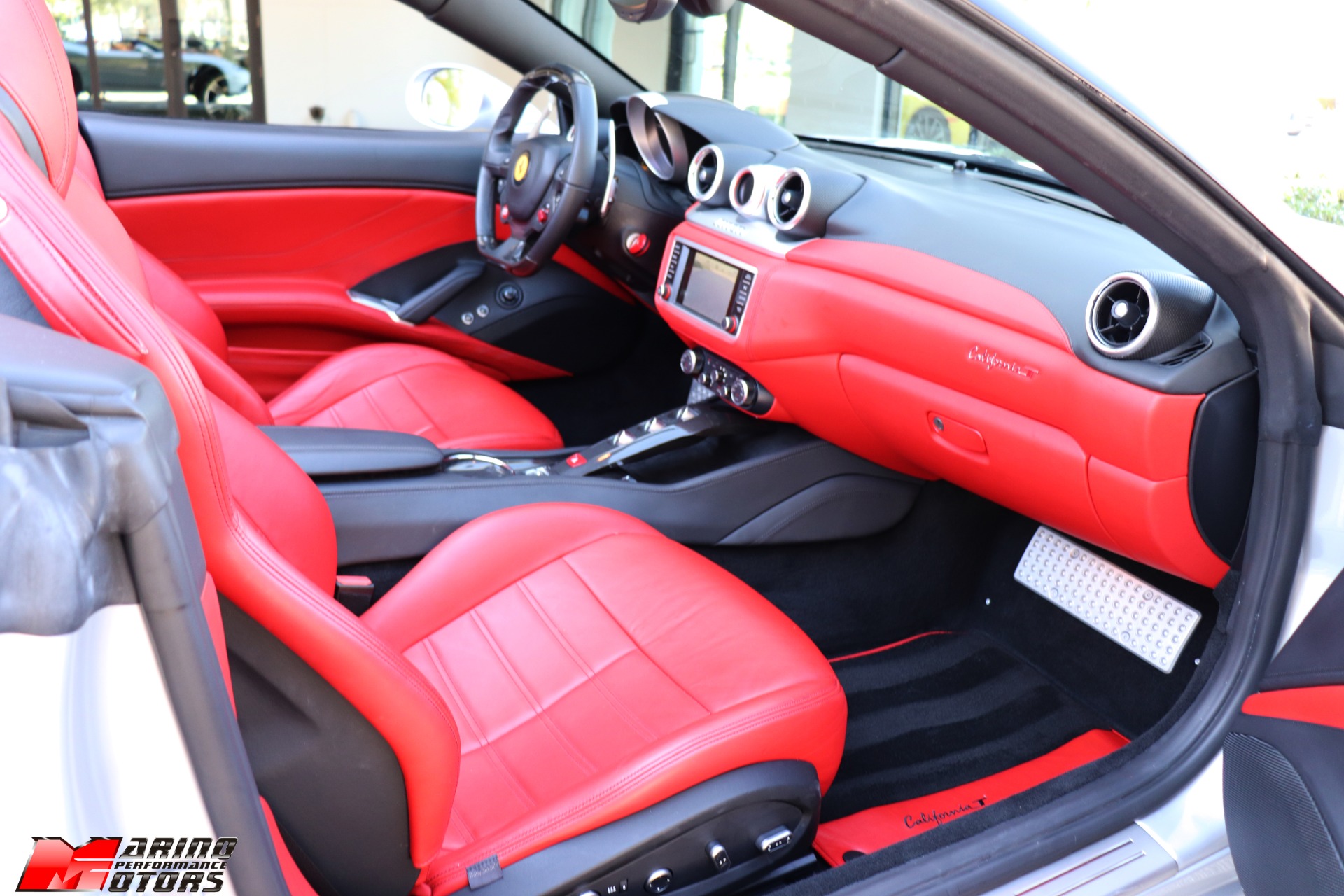 Used-2016-Ferrari-California-T