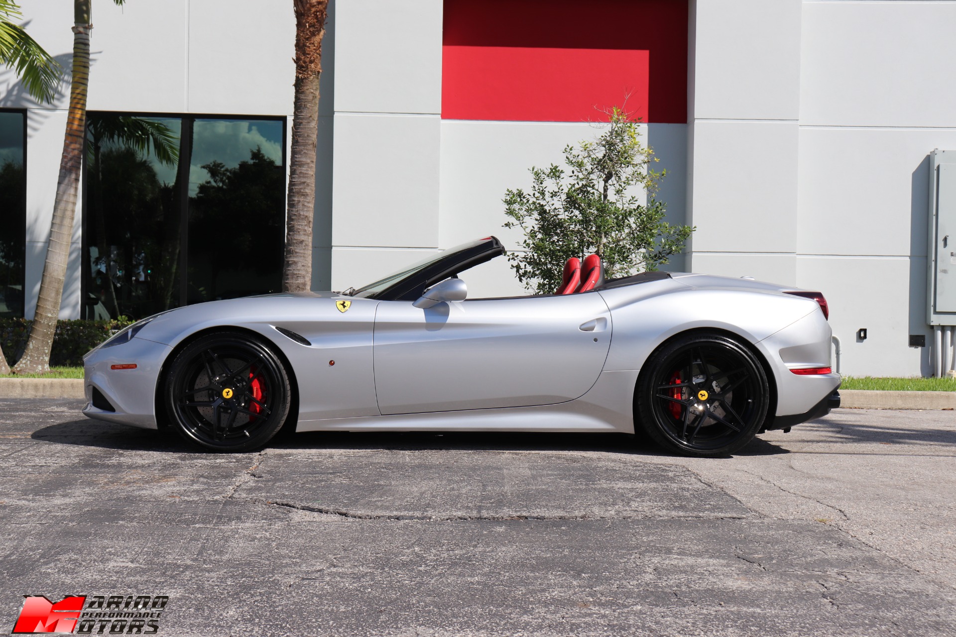 Used-2016-Ferrari-California-T