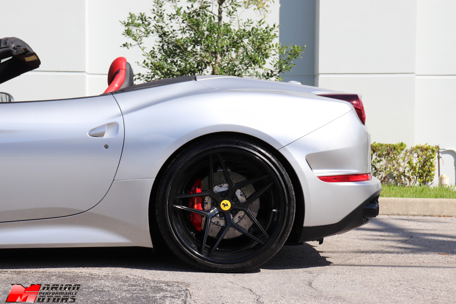 Used-2016-Ferrari-California-T