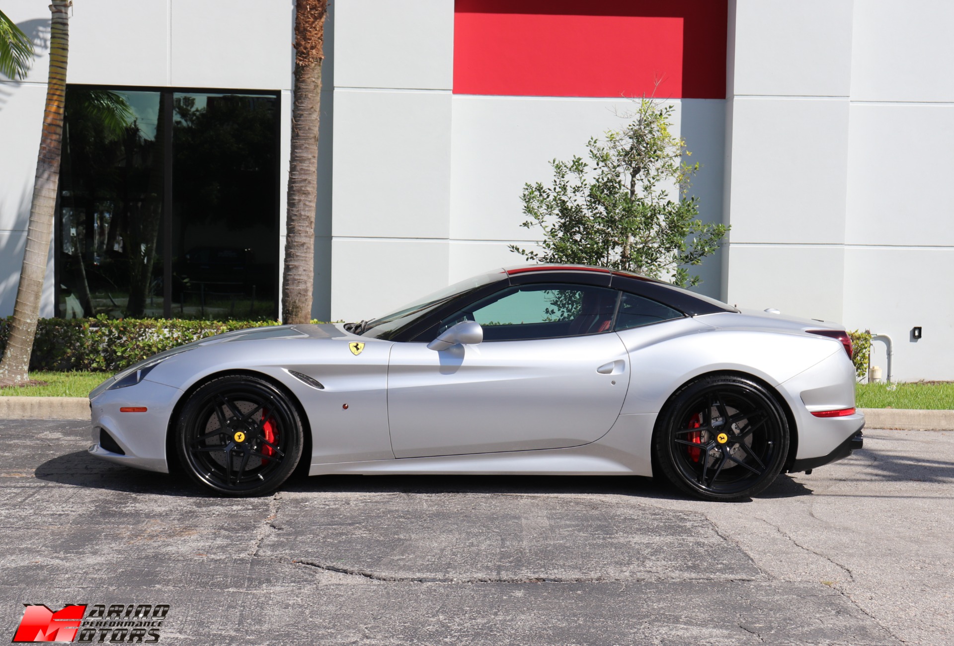 Used-2016-Ferrari-California-T