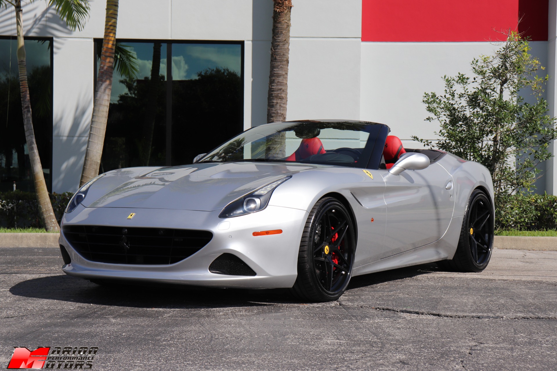 Used-2016-Ferrari-California-T