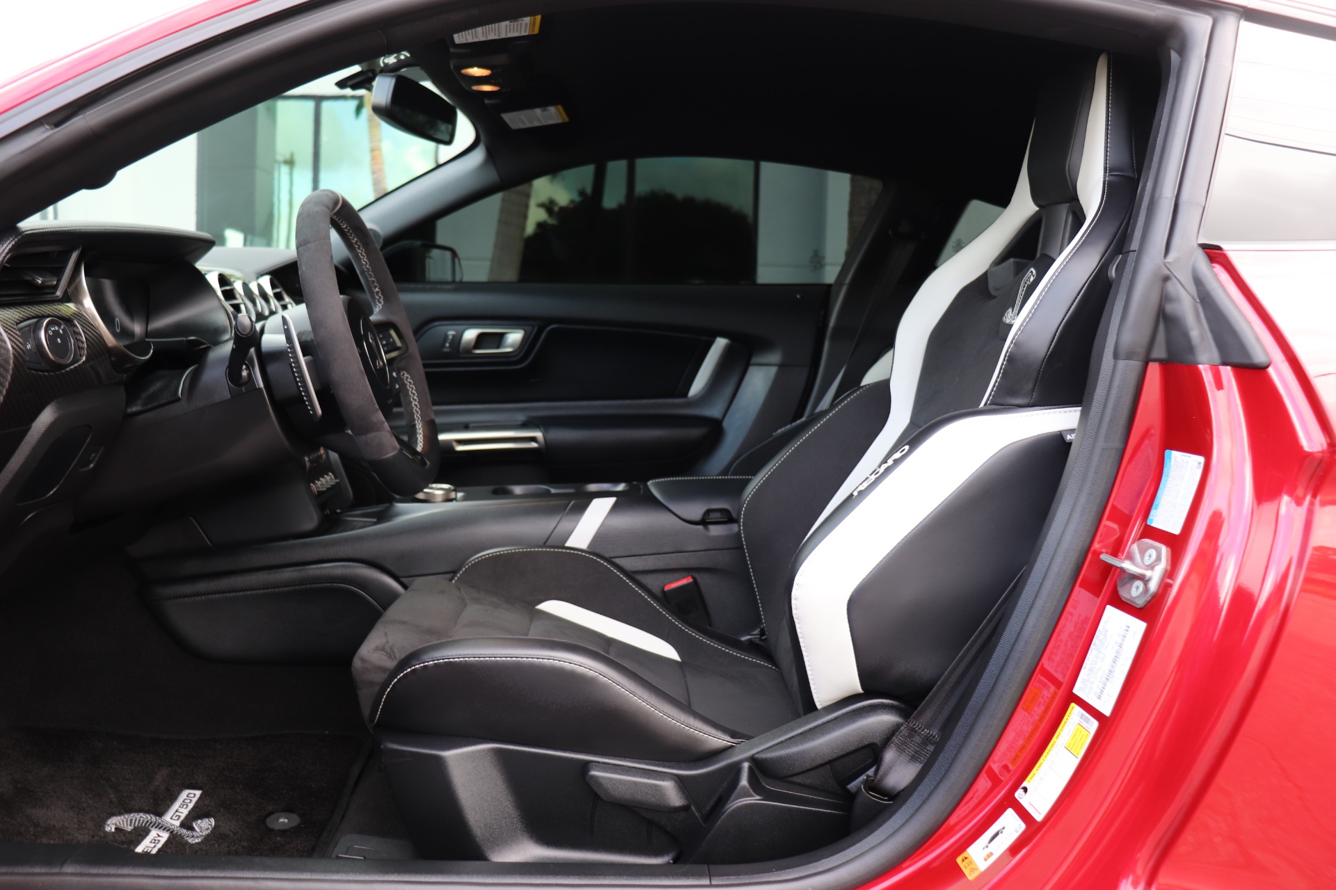 Used-2020-Ford-Mustang-Shelby-GT500
