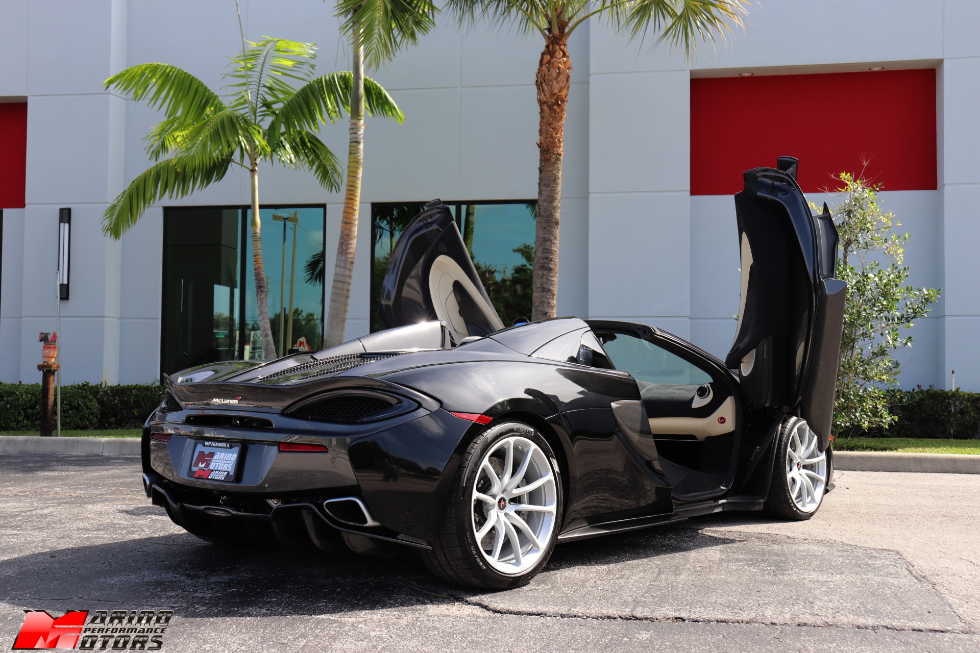 Used-2018-McLaren-570S-Spider