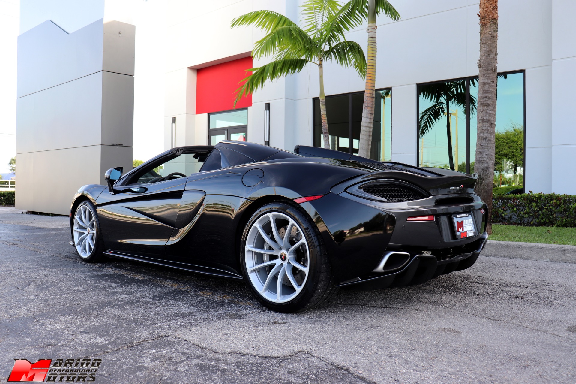 Used-2018-McLaren-570S-Spider