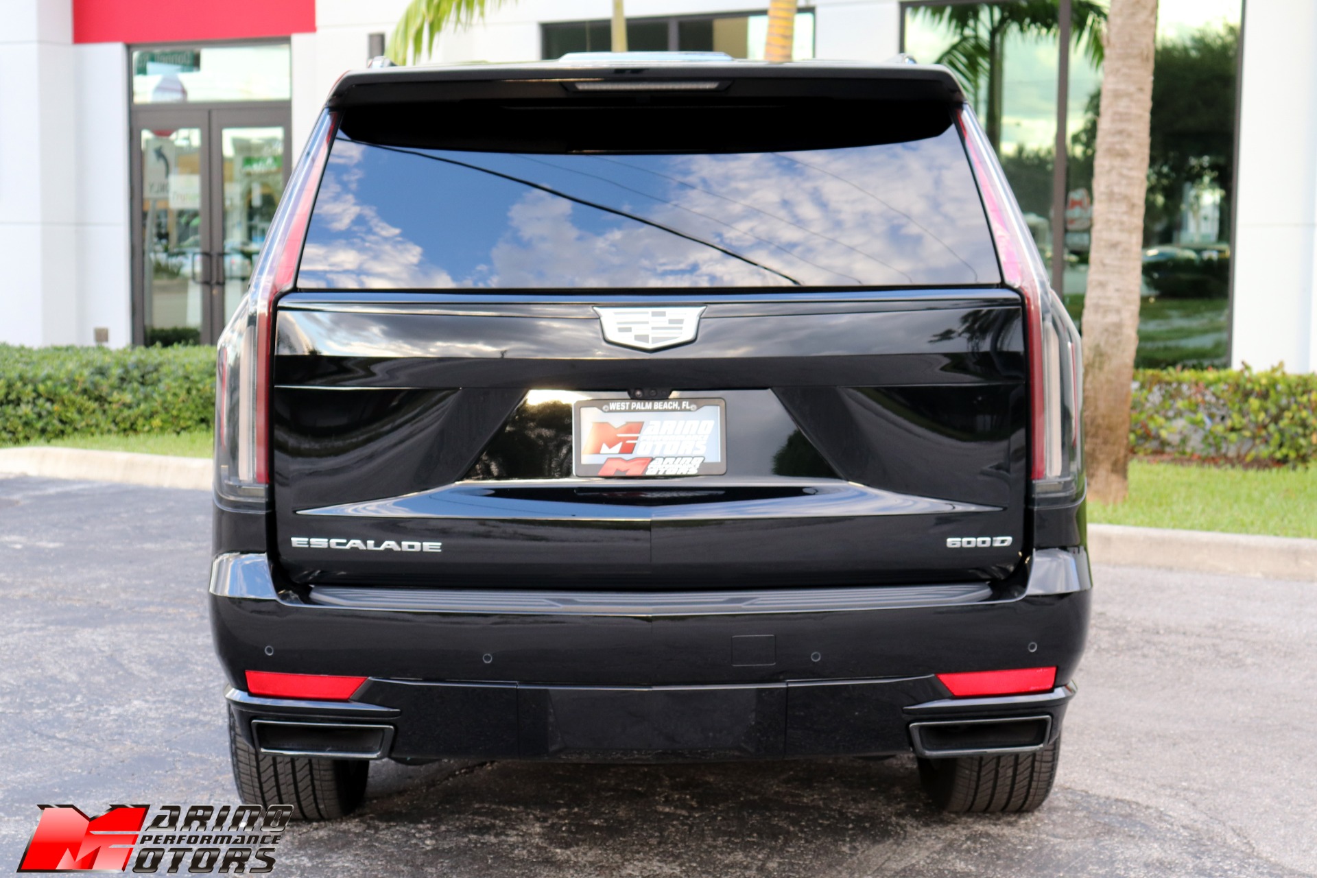 Used-2021-Cadillac-Escalade-Sport