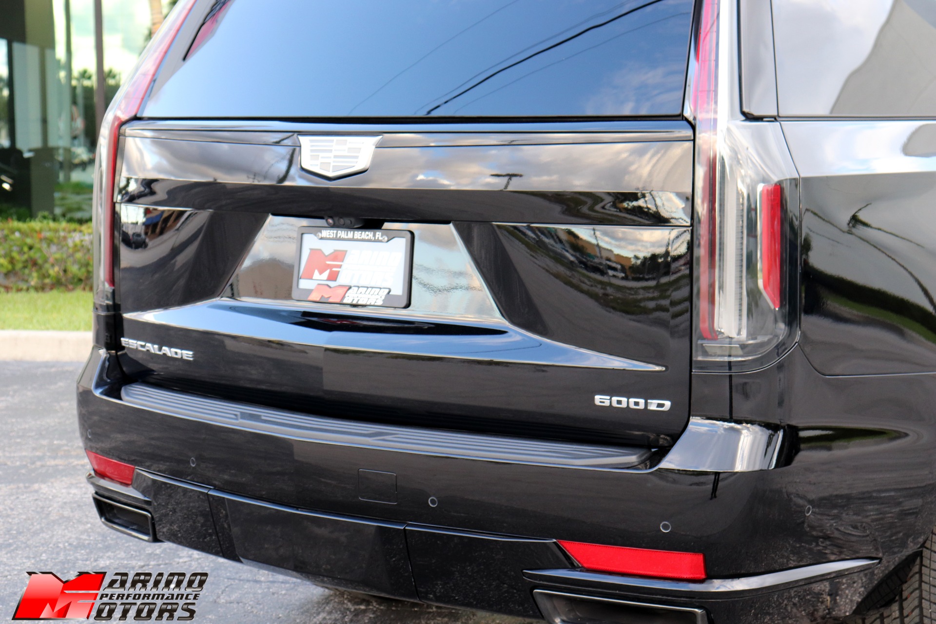 Used-2021-Cadillac-Escalade-Sport