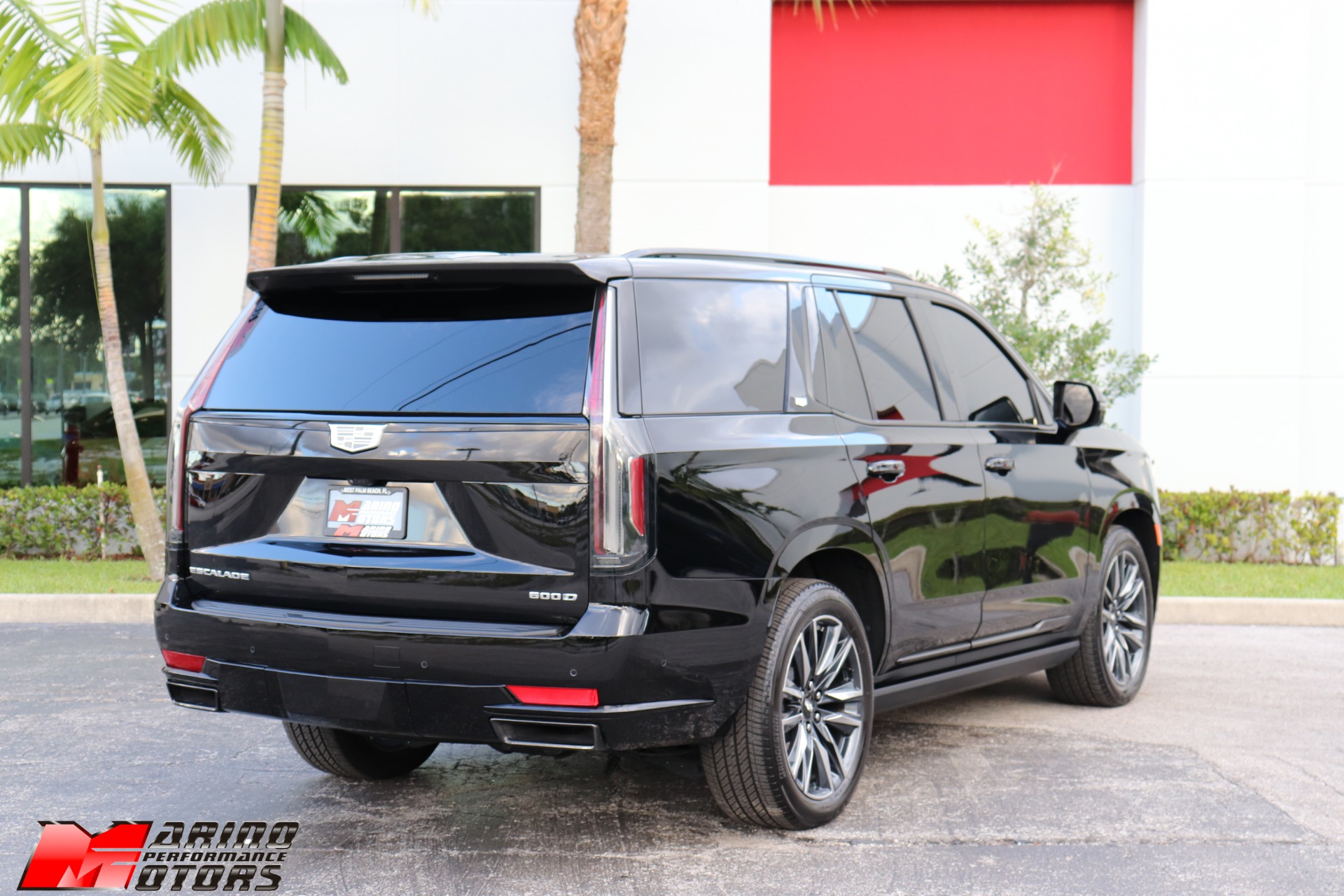 Used-2021-Cadillac-Escalade-Sport