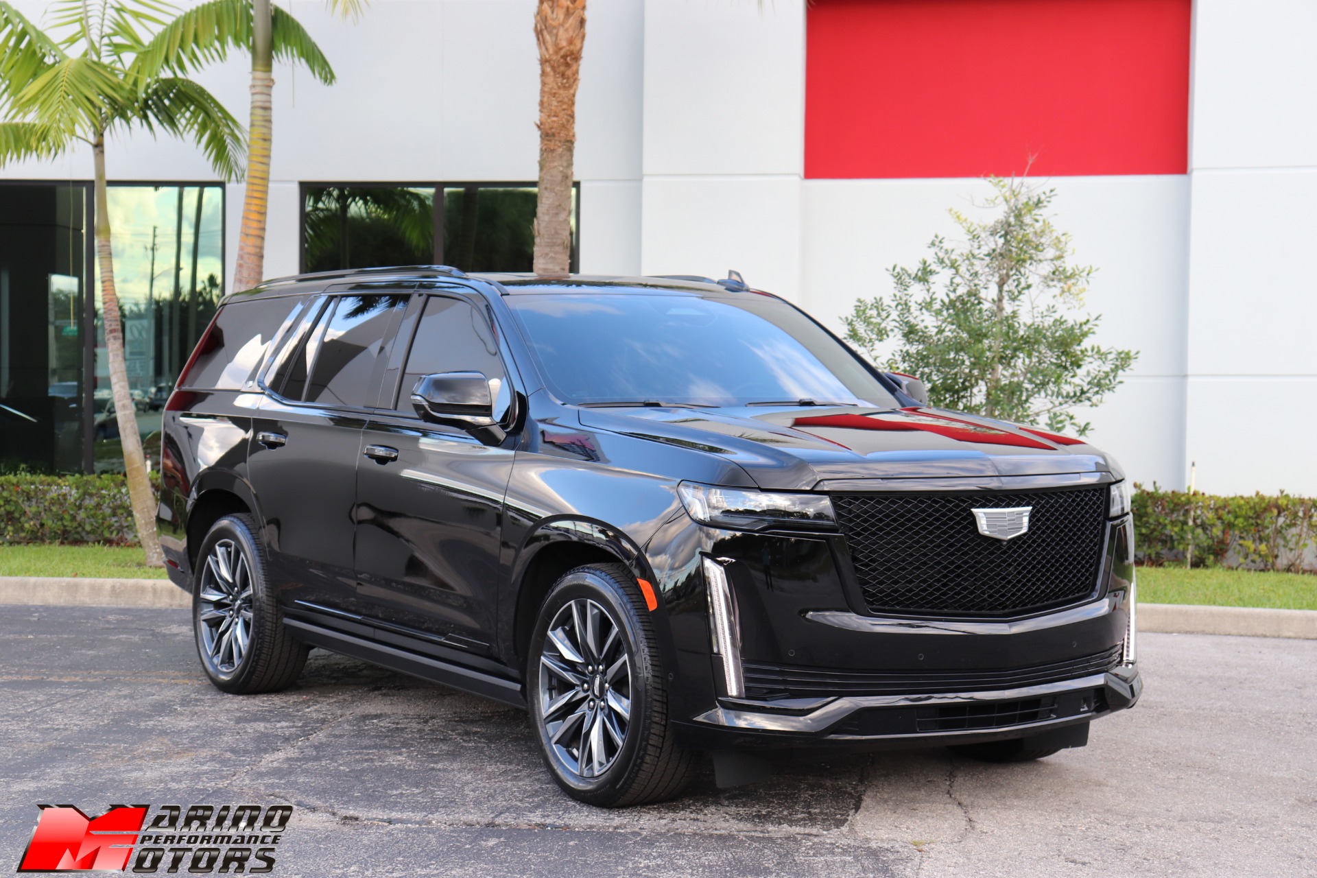 Used-2021-Cadillac-Escalade-Sport