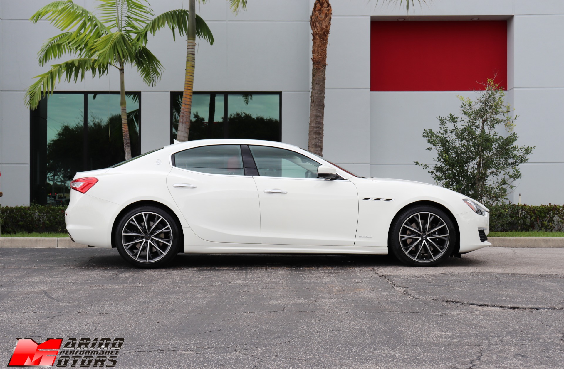 Used-2019-Maserati-Ghibli-SQ4-GranLusso