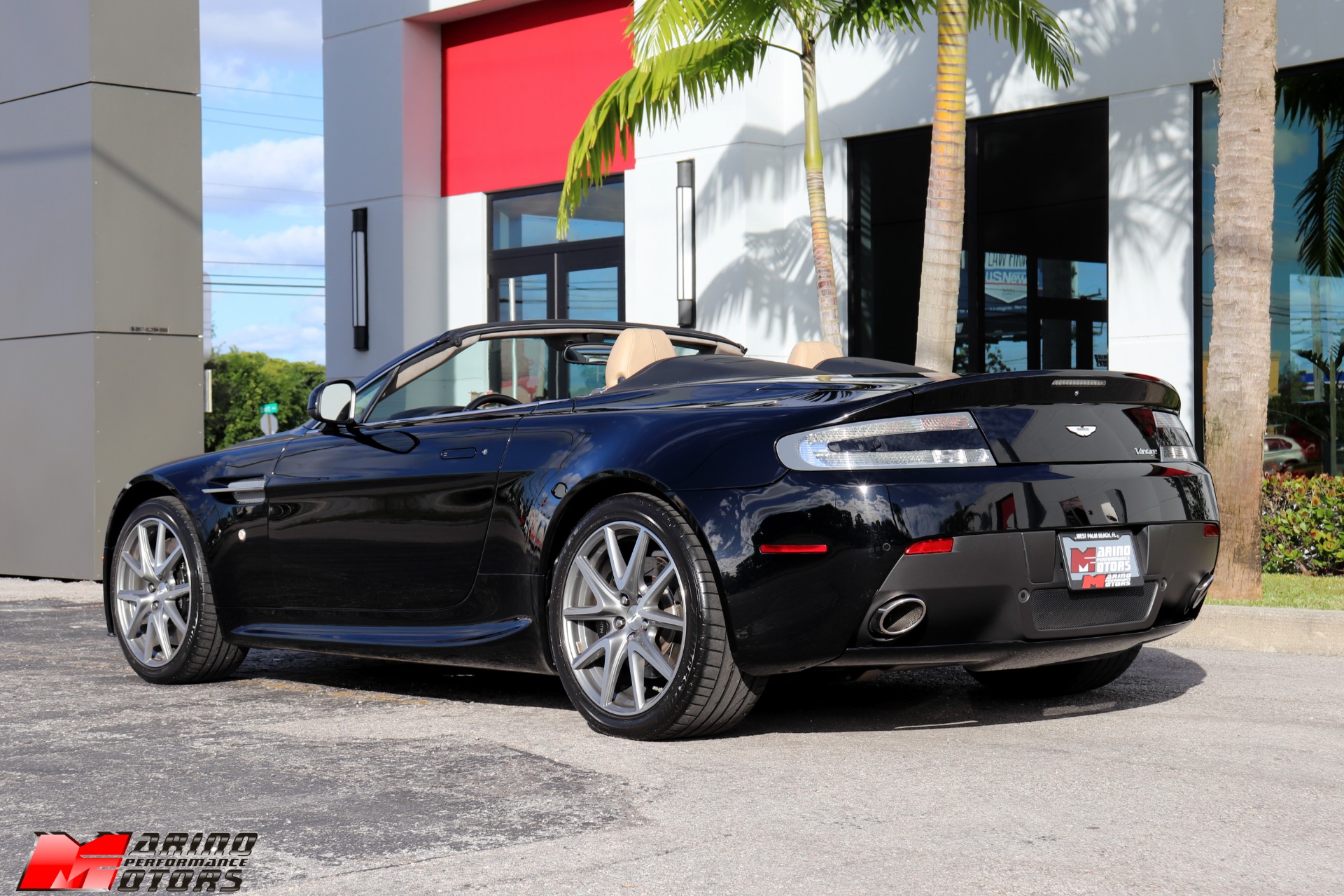 Used-2012-Aston-Martin-V8-Vantage-Roadster