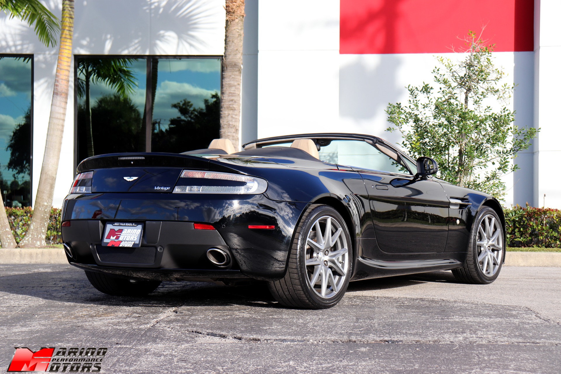 Used-2012-Aston-Martin-V8-Vantage-Roadster
