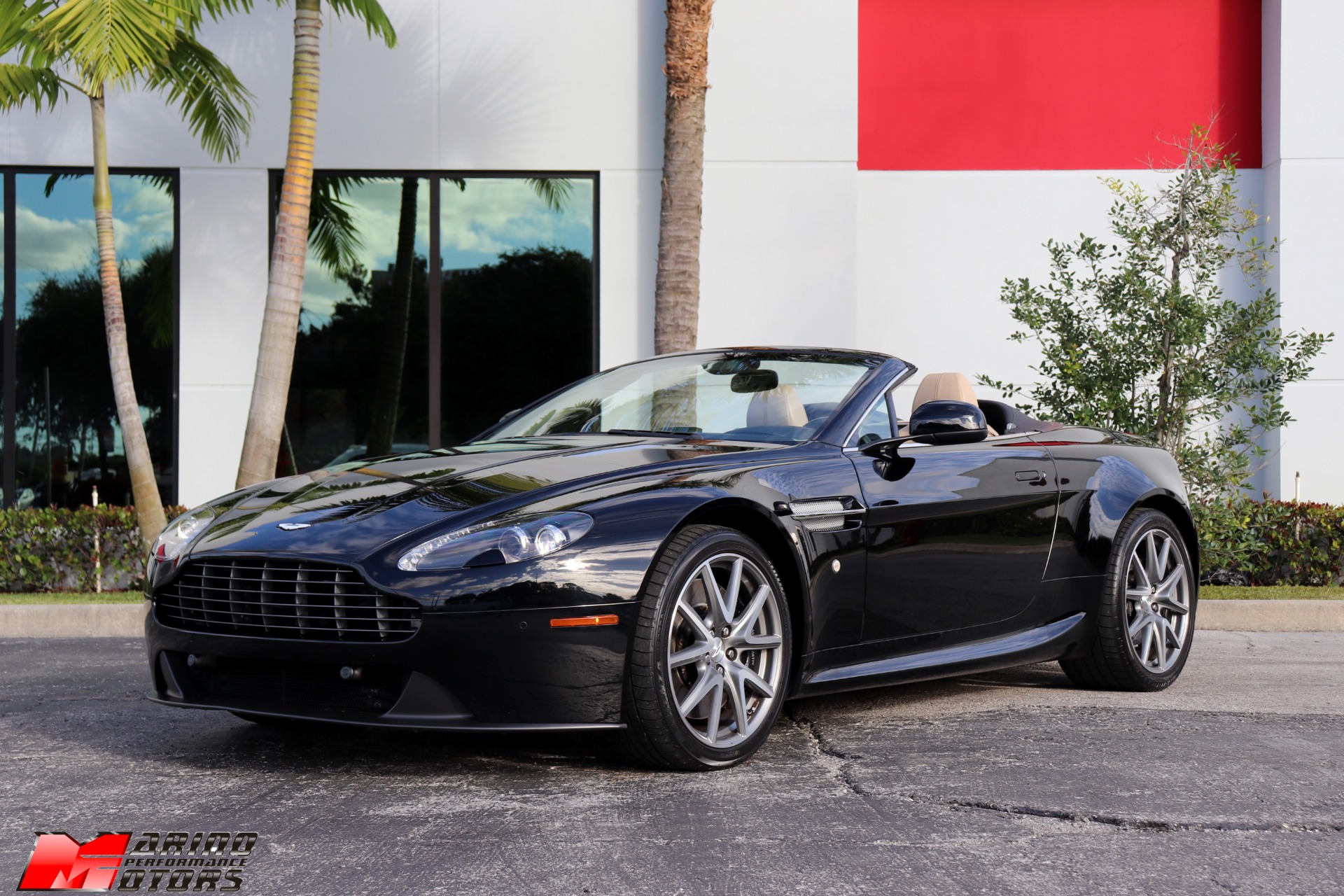 Used-2012-Aston-Martin-V8-Vantage-Roadster