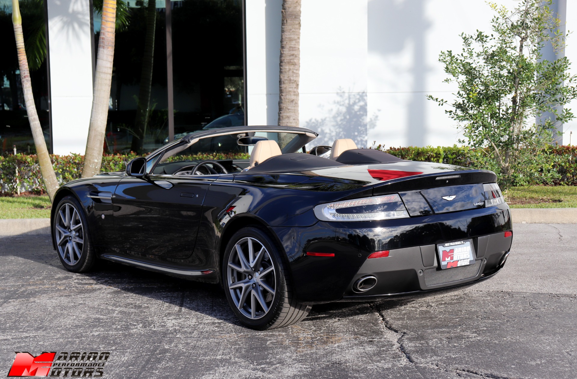 Used-2012-Aston-Martin-V8-Vantage-Roadster