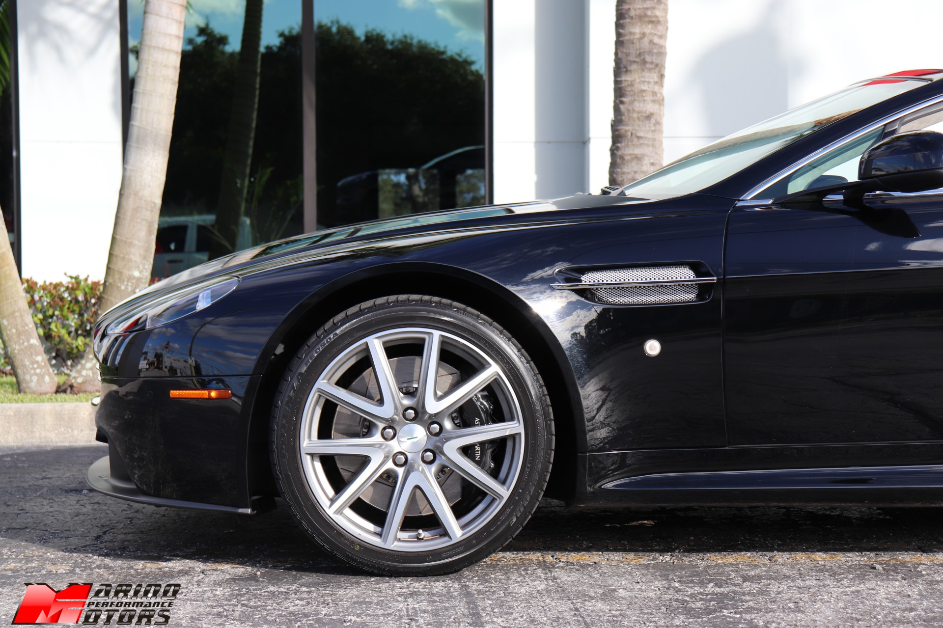 Used-2012-Aston-Martin-V8-Vantage-Roadster