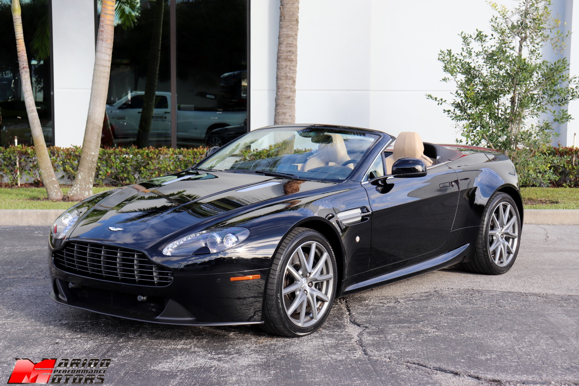 Used-2012-Aston-Martin-V8-Vantage-Roadster