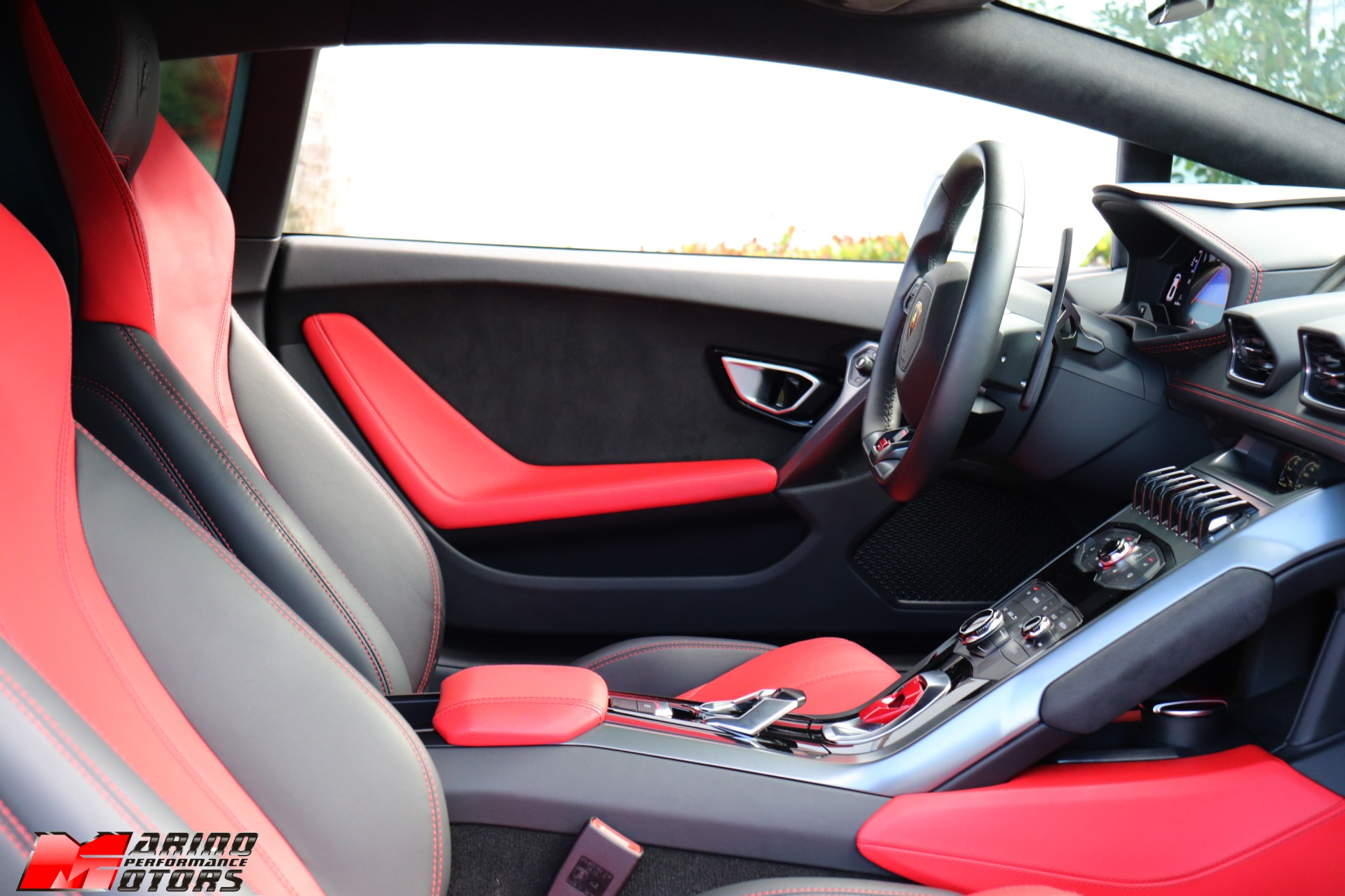 Used-2018-Lamborghini-Huracan-LP-580-2