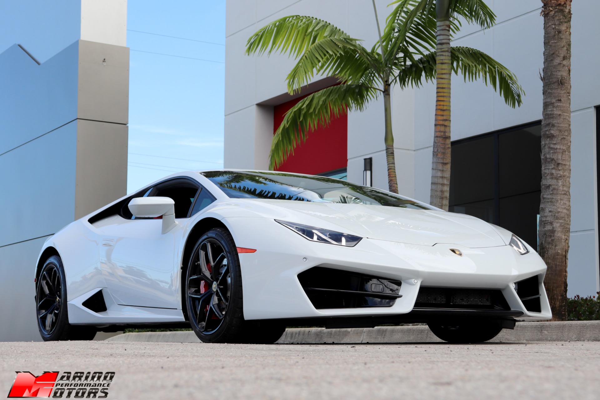 Used-2018-Lamborghini-Huracan-LP-580-2