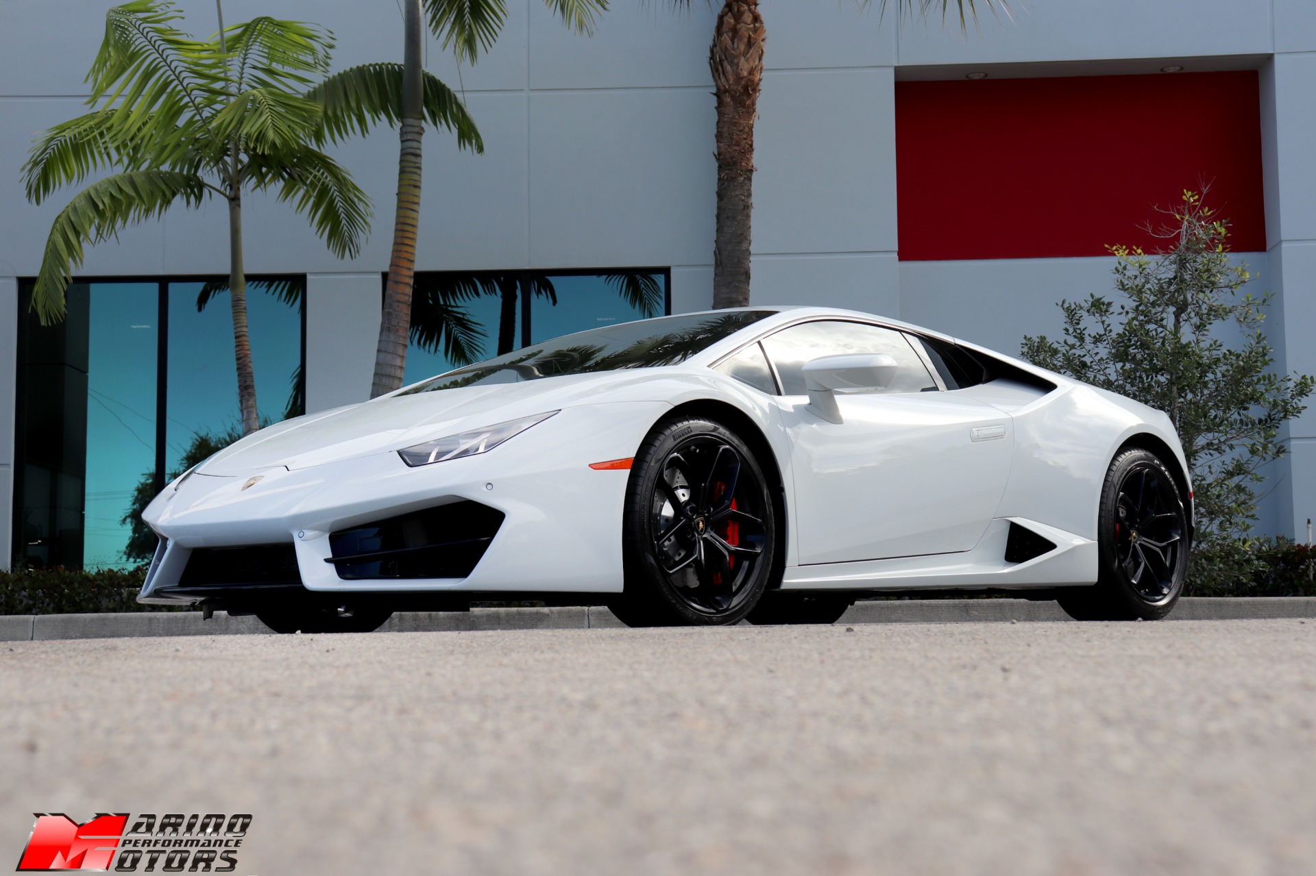 Used-2018-Lamborghini-Huracan-LP-580-2