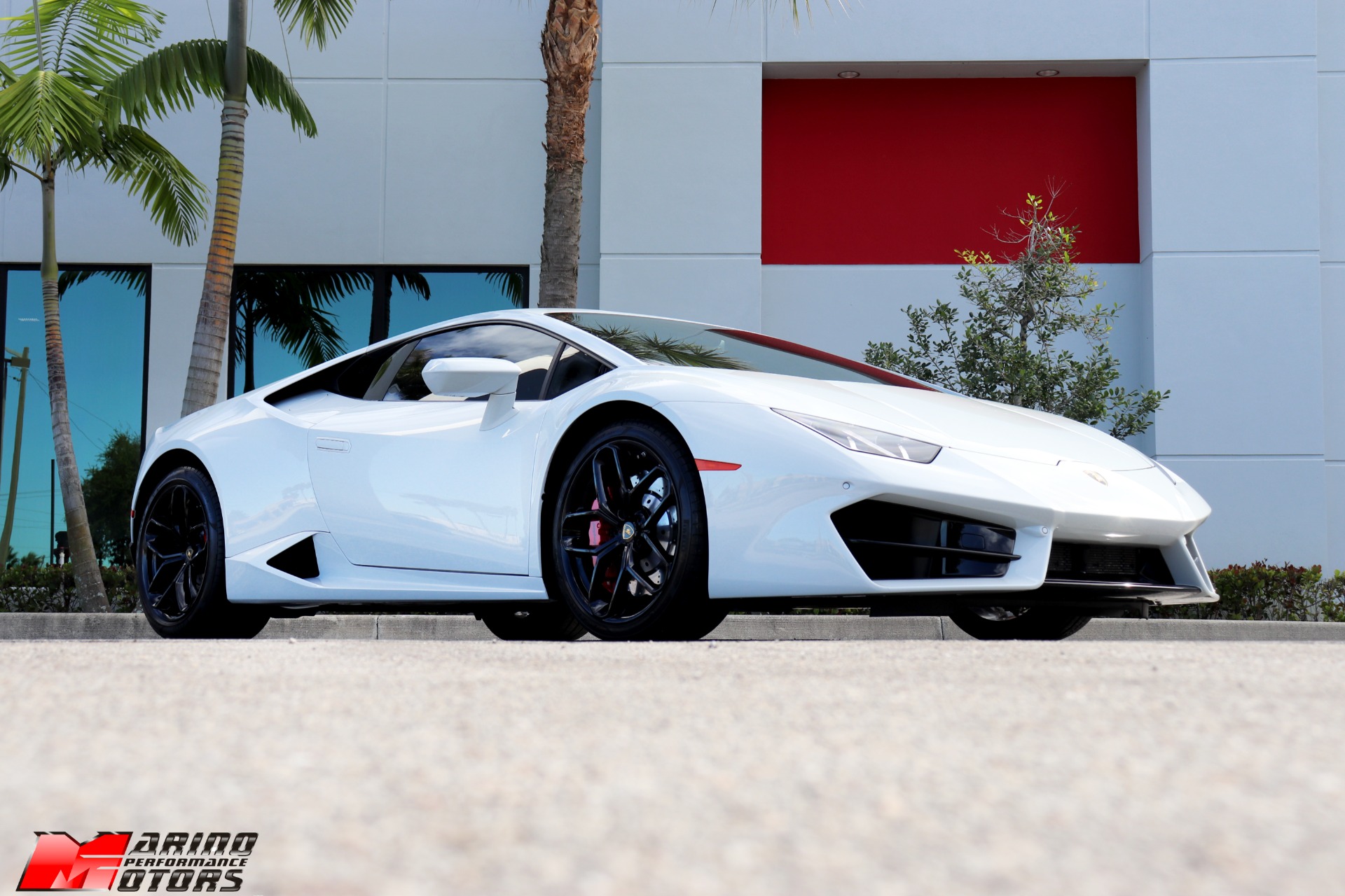 Used-2018-Lamborghini-Huracan-LP-580-2