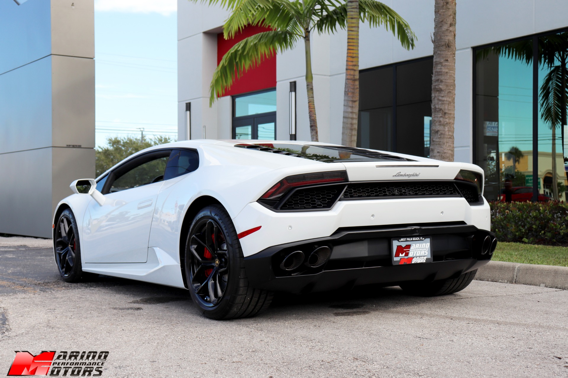 Used-2018-Lamborghini-Huracan-LP-580-2
