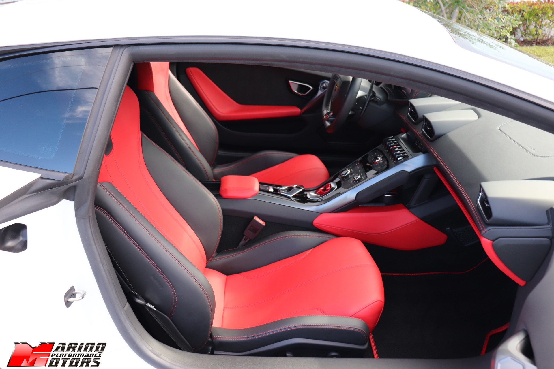 Used-2018-Lamborghini-Huracan-LP-580-2