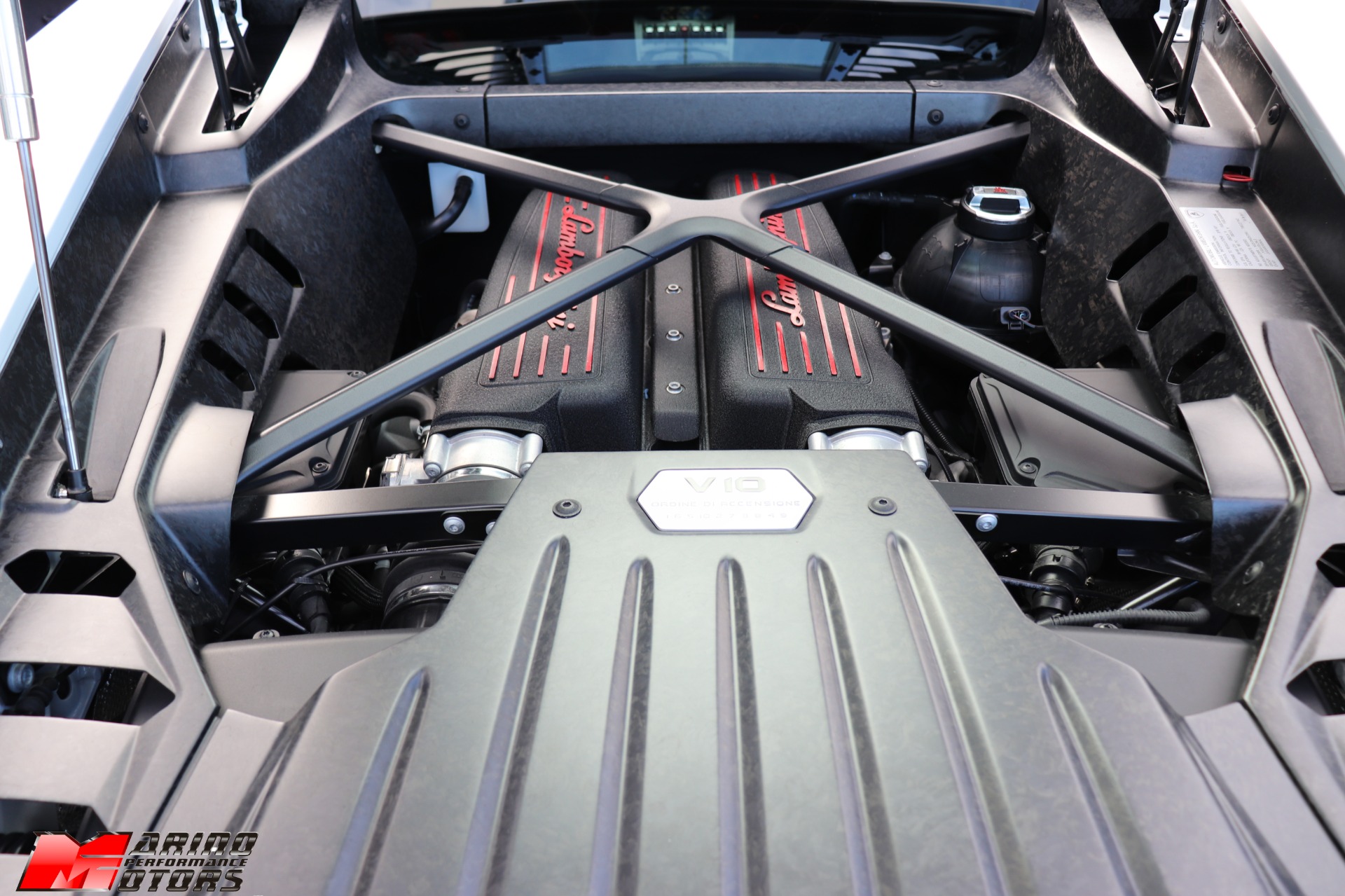Used-2018-Lamborghini-Huracan-LP-580-2