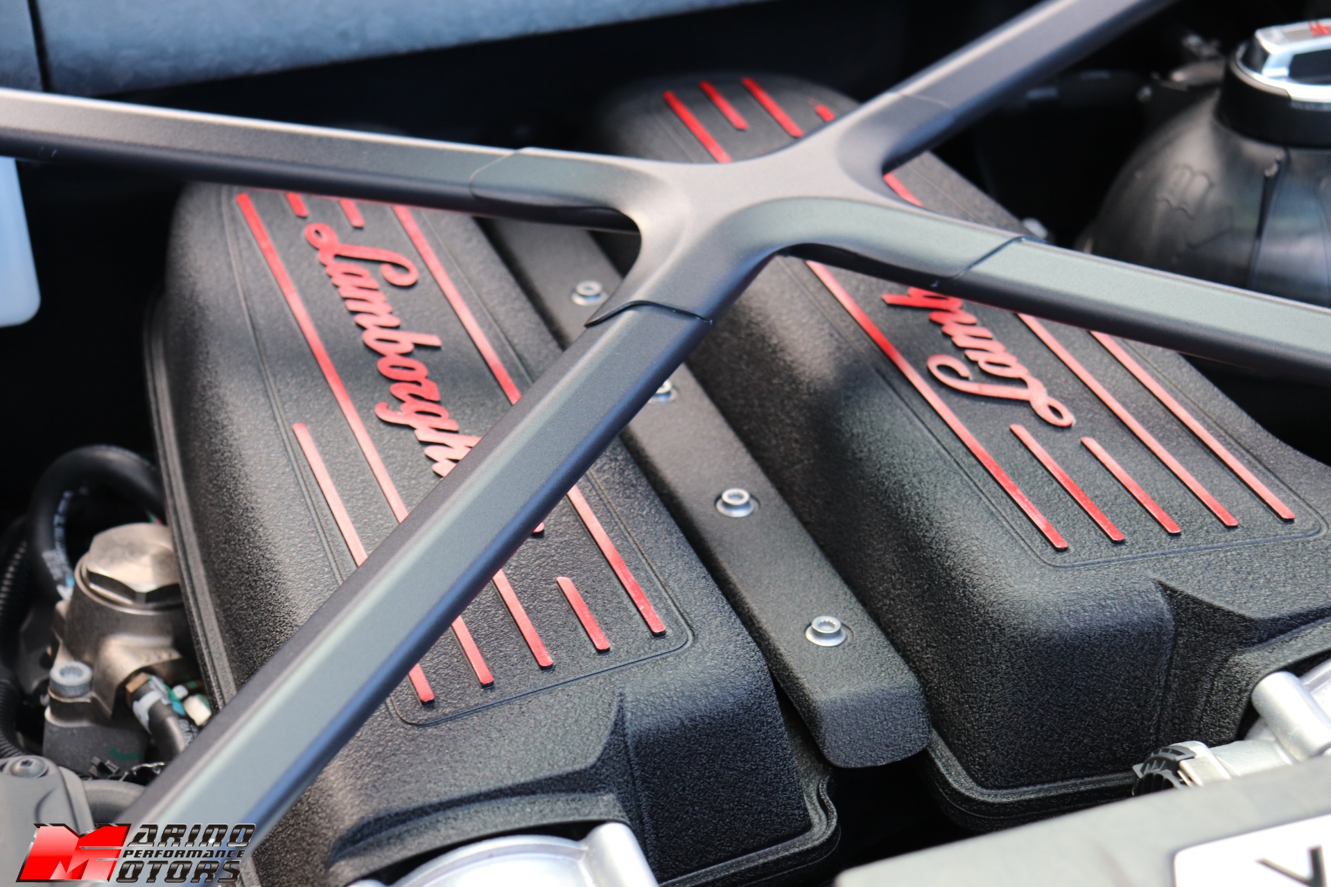 Used-2018-Lamborghini-Huracan-LP-580-2