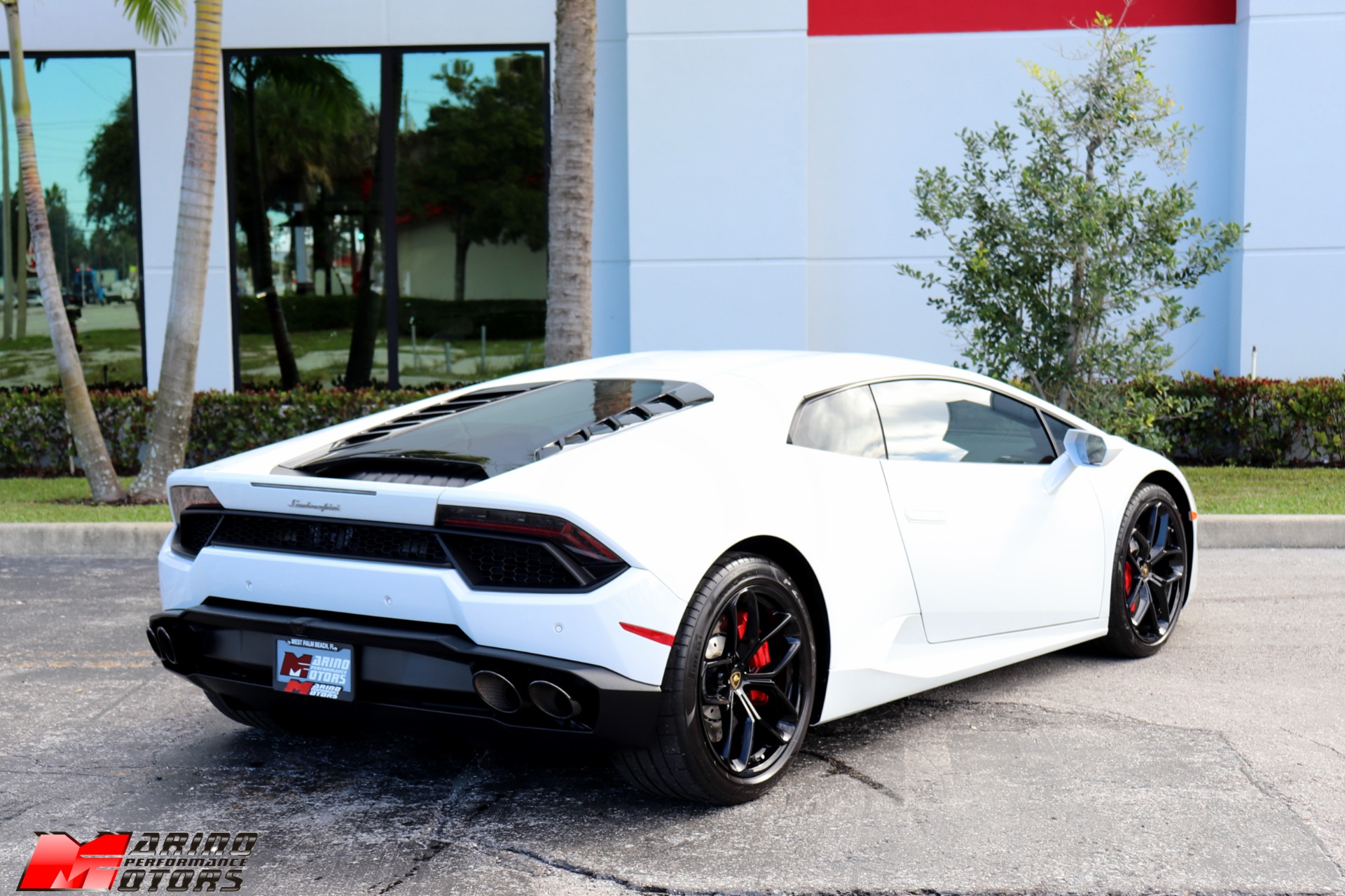 Used-2018-Lamborghini-Huracan-LP-580-2