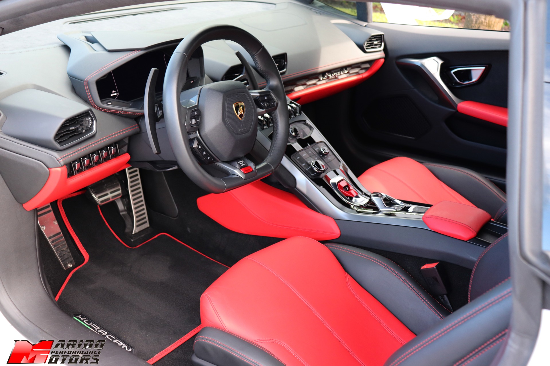 Used-2018-Lamborghini-Huracan-LP-580-2