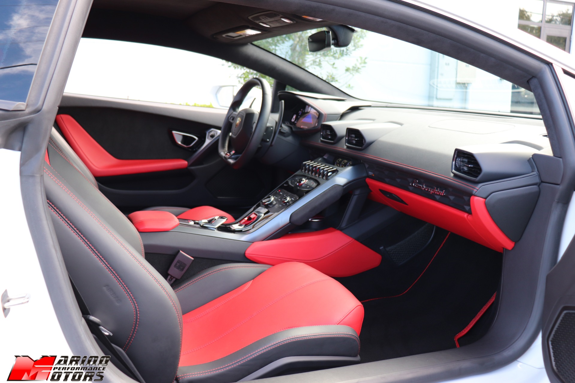 Used-2018-Lamborghini-Huracan-LP-580-2