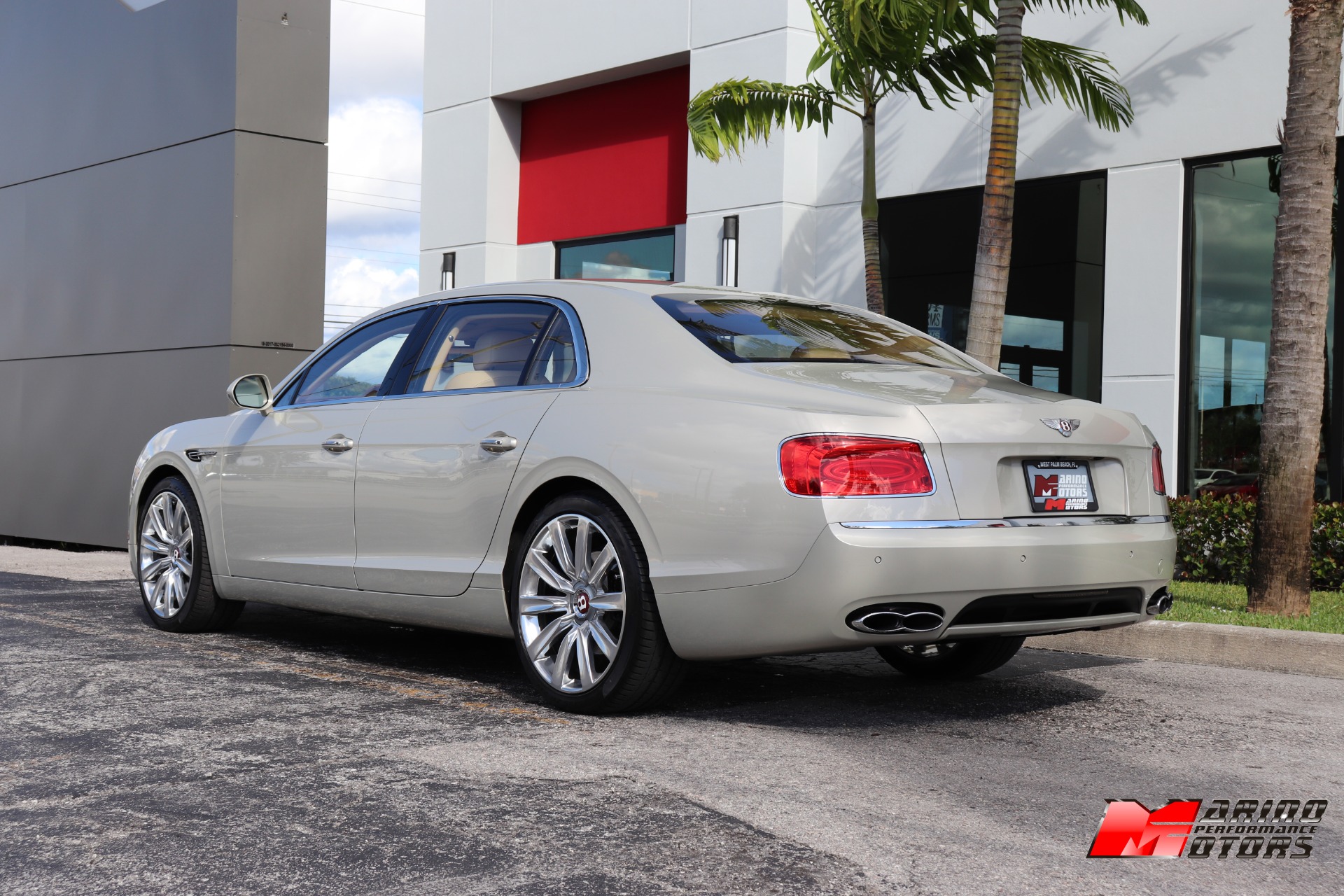 Used-2015-Bentley-Flying-Spur-V8