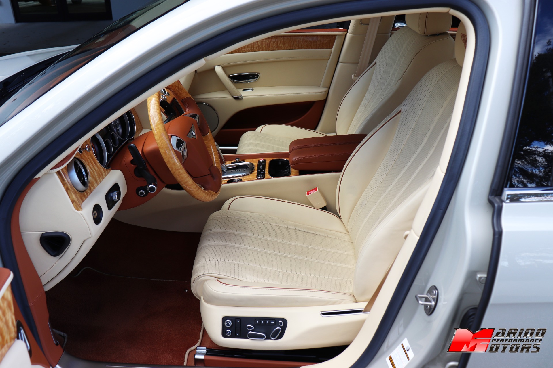 Used-2015-Bentley-Flying-Spur-V8