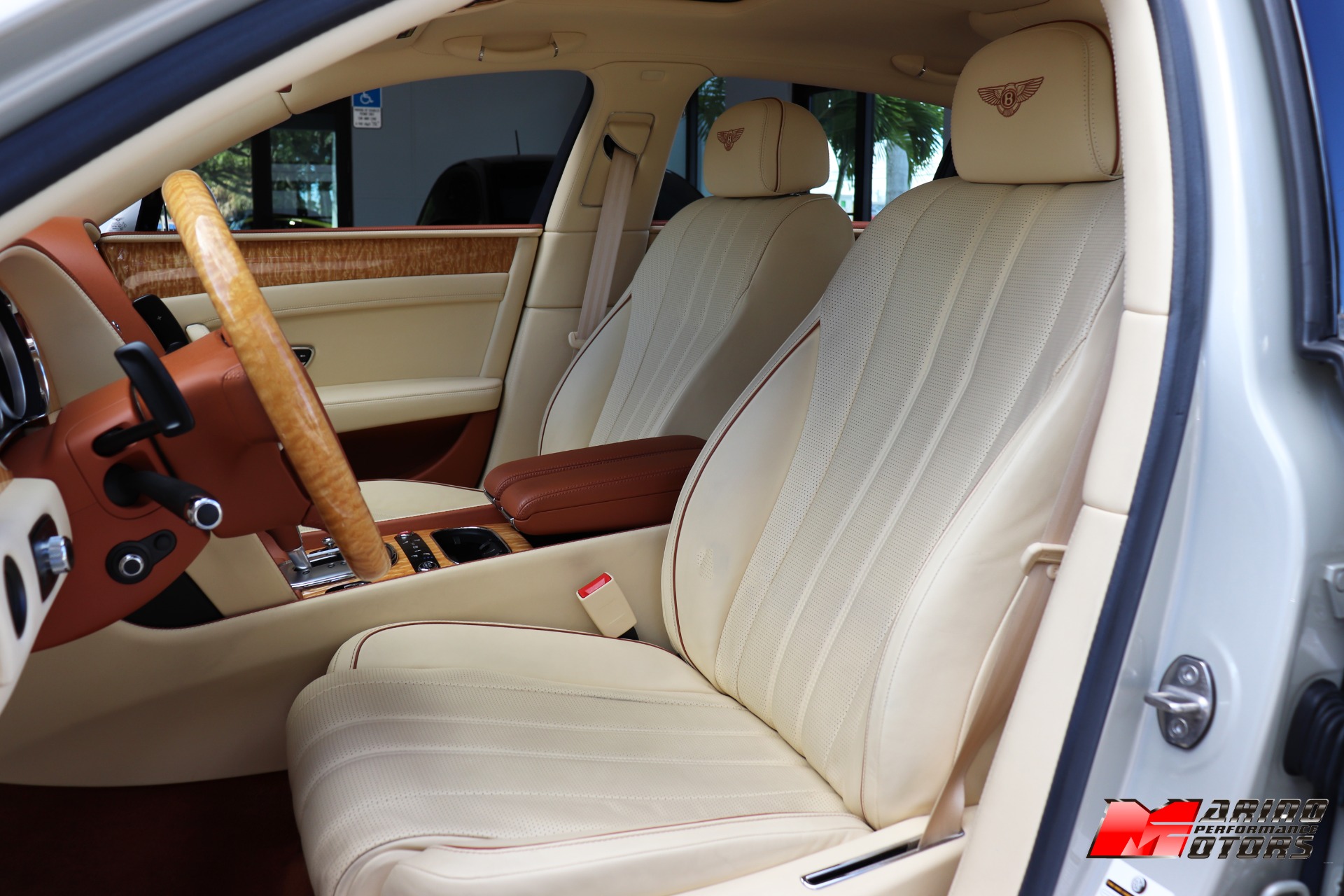 Used-2015-Bentley-Flying-Spur-V8