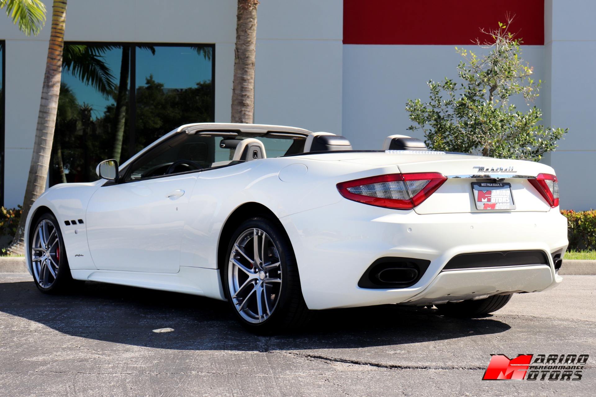 Used-2018-Maserati-GranTurismo-Sport
