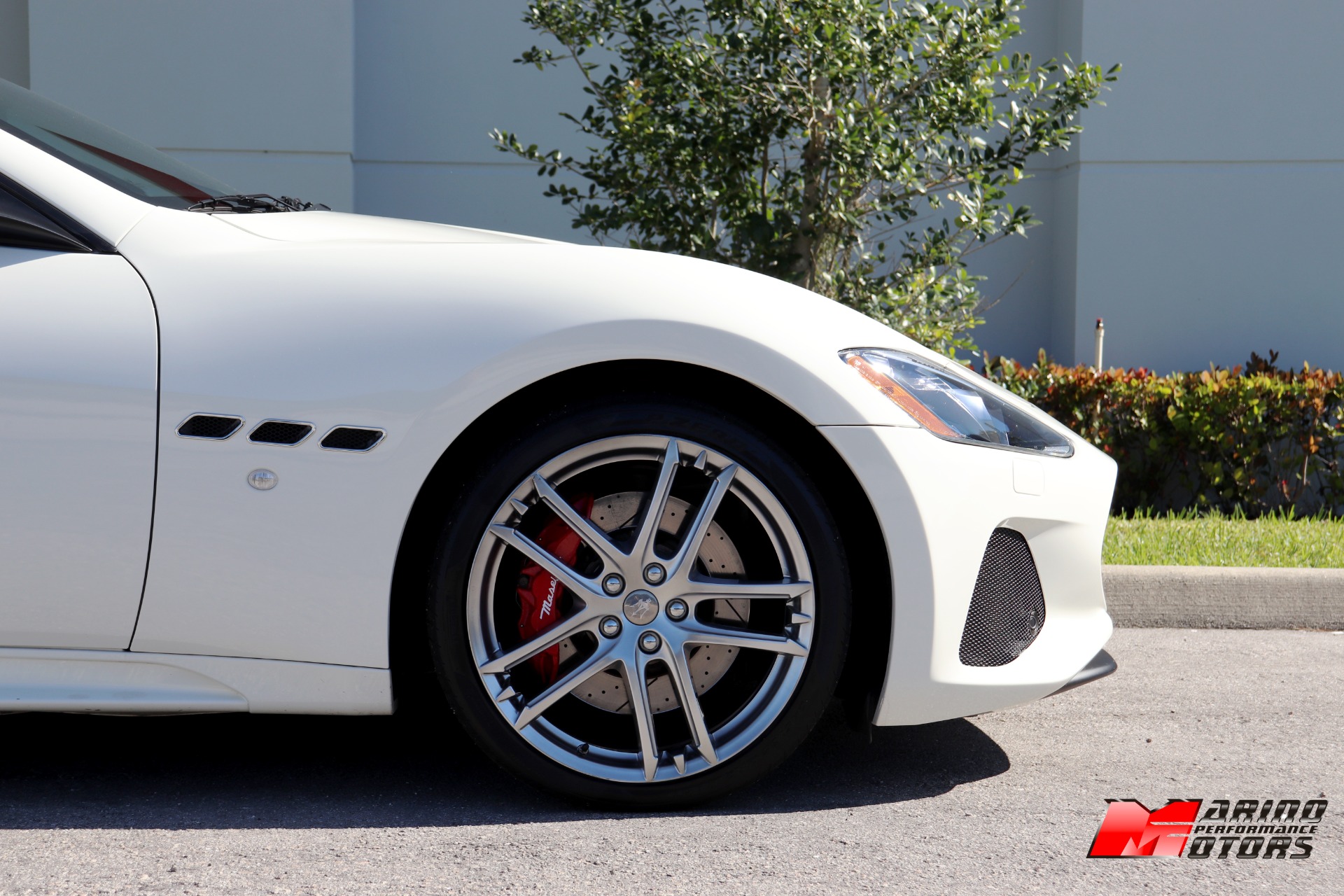 Used-2018-Maserati-GranTurismo-Sport