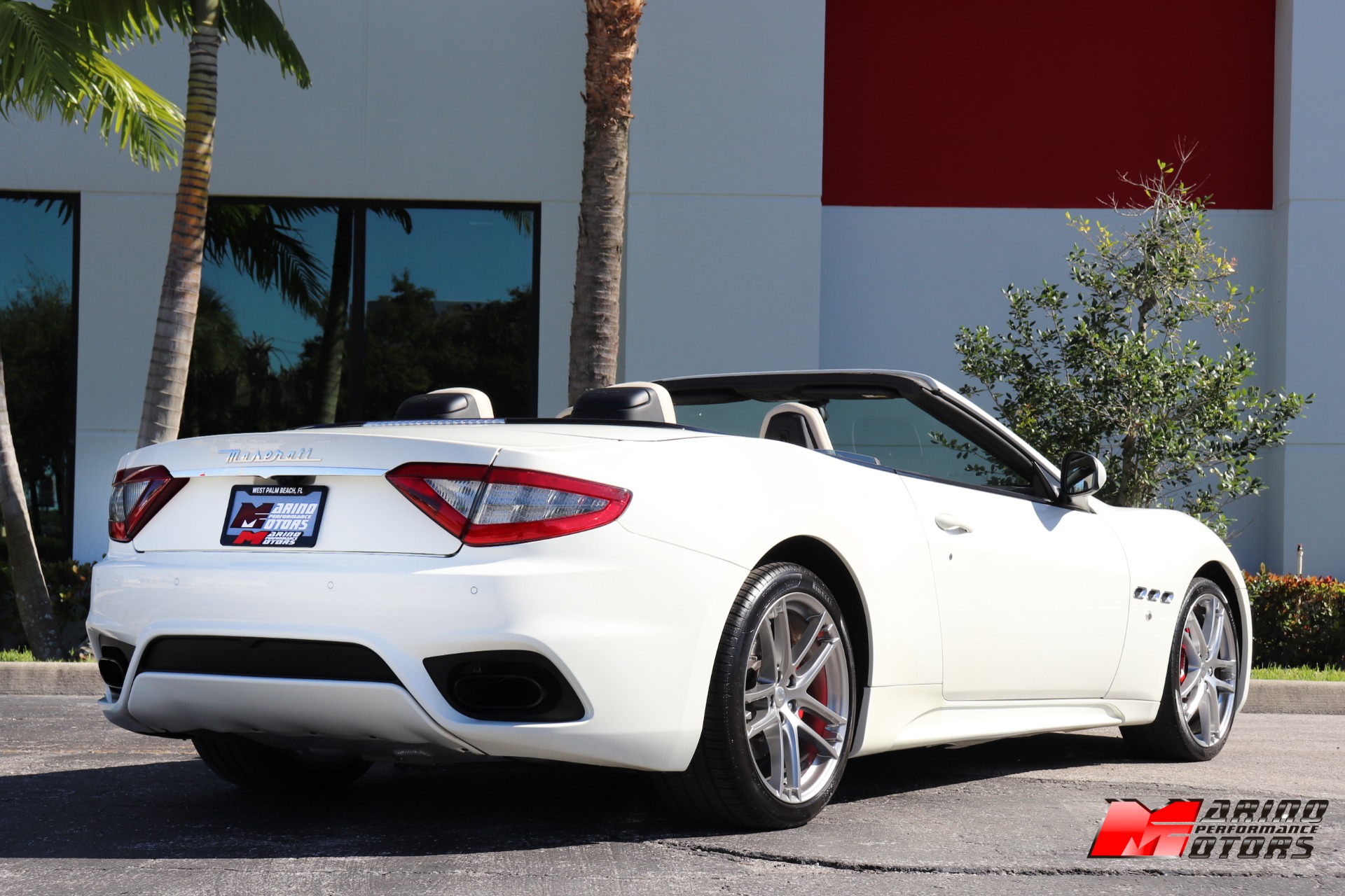 Used-2018-Maserati-GranTurismo-Sport
