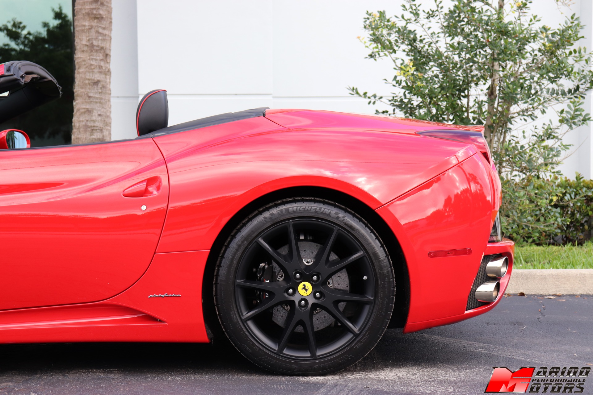 Used-2010-Ferrari-California