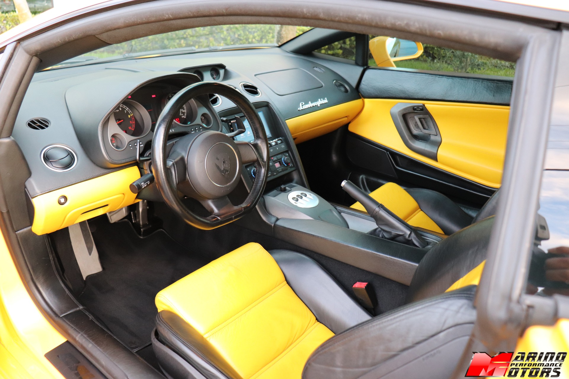 Used-2004-Lamborghini-Gallardo