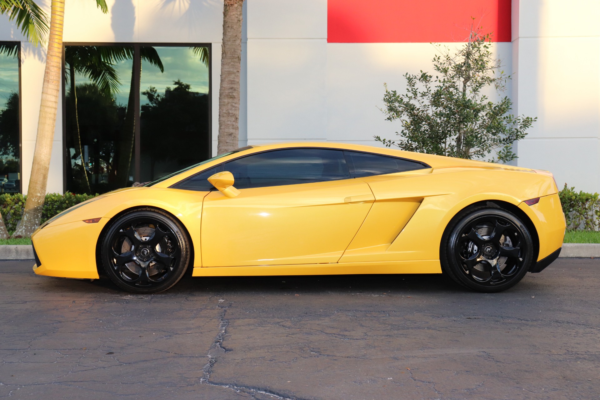 Used-2004-Lamborghini-Gallardo